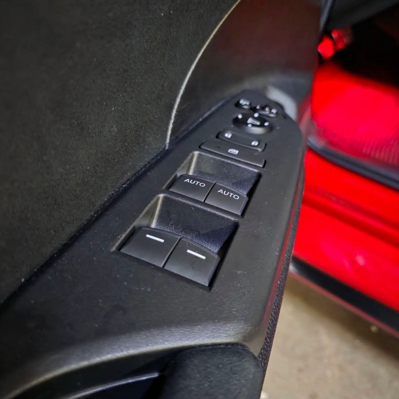 
								2018 Honda Civic 2.0L Type R Gas MT full									