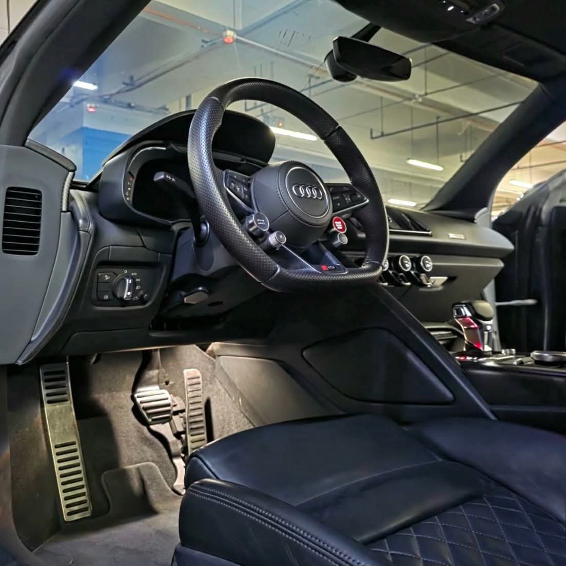 
								2018 Audi R8 5.2L V10 Plus AT full									