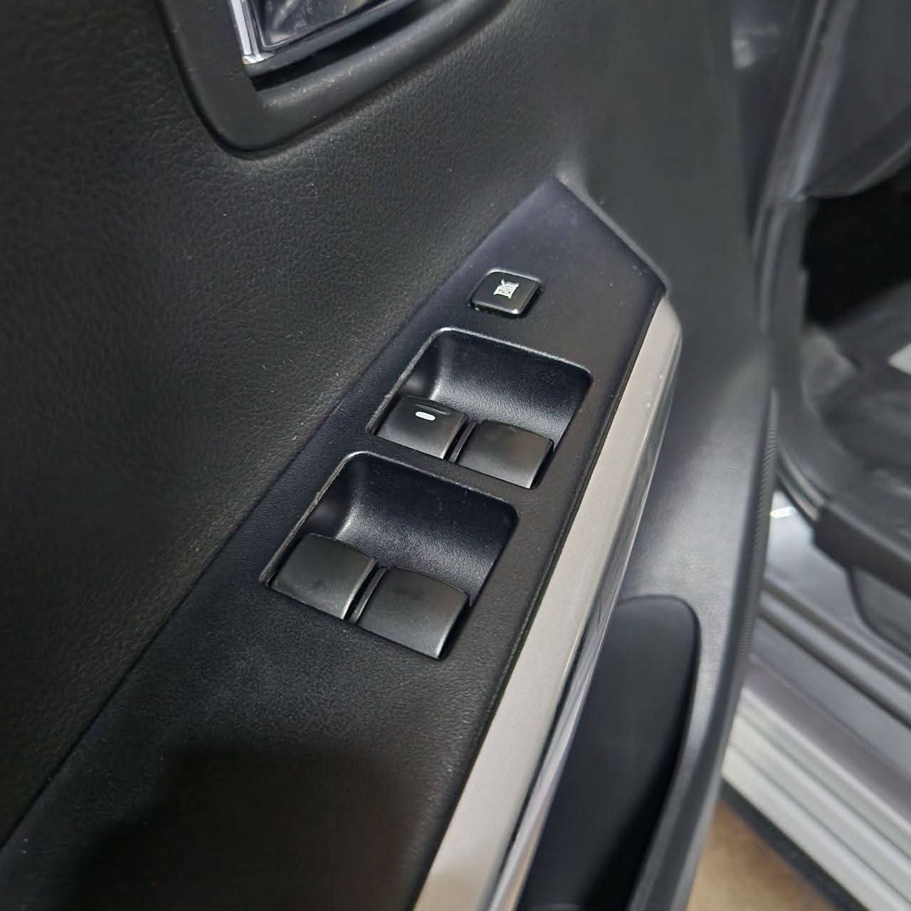 
								2016 Mitsubishi Montero Spts GT 2.4L 4X4 DSL AT full									