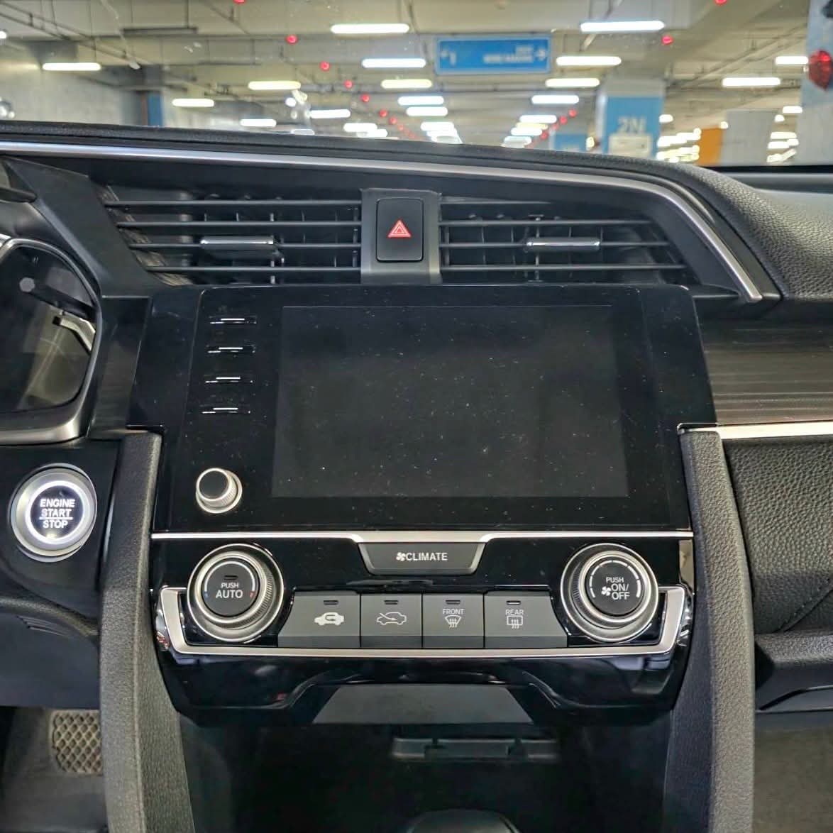 
								2020 Honda Civic 1.8L E i-VTEC AT full									