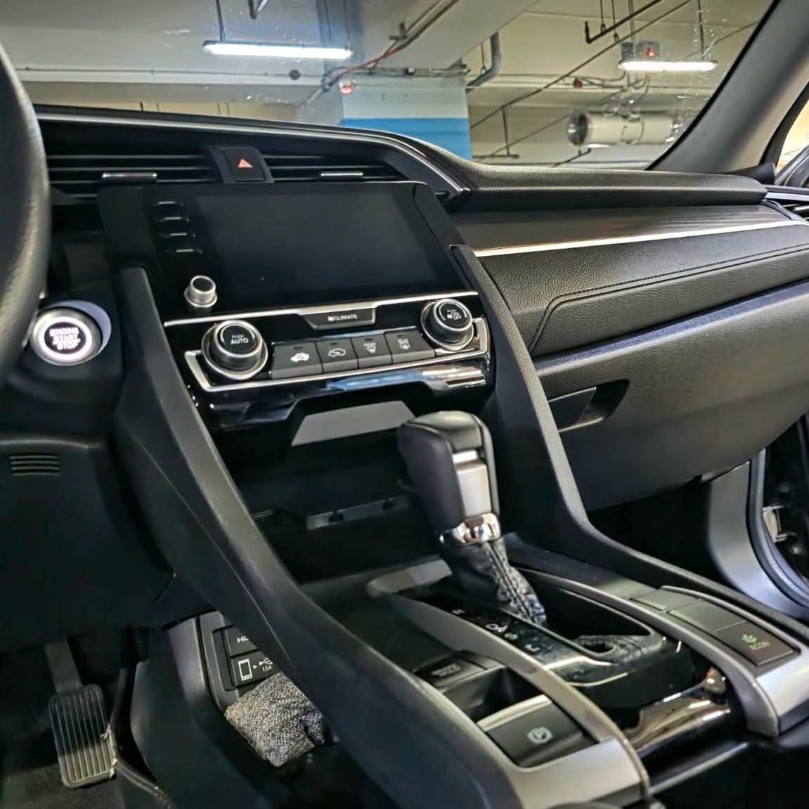 
								2020 Honda Civic 1.8L E i-VTEC AT full									