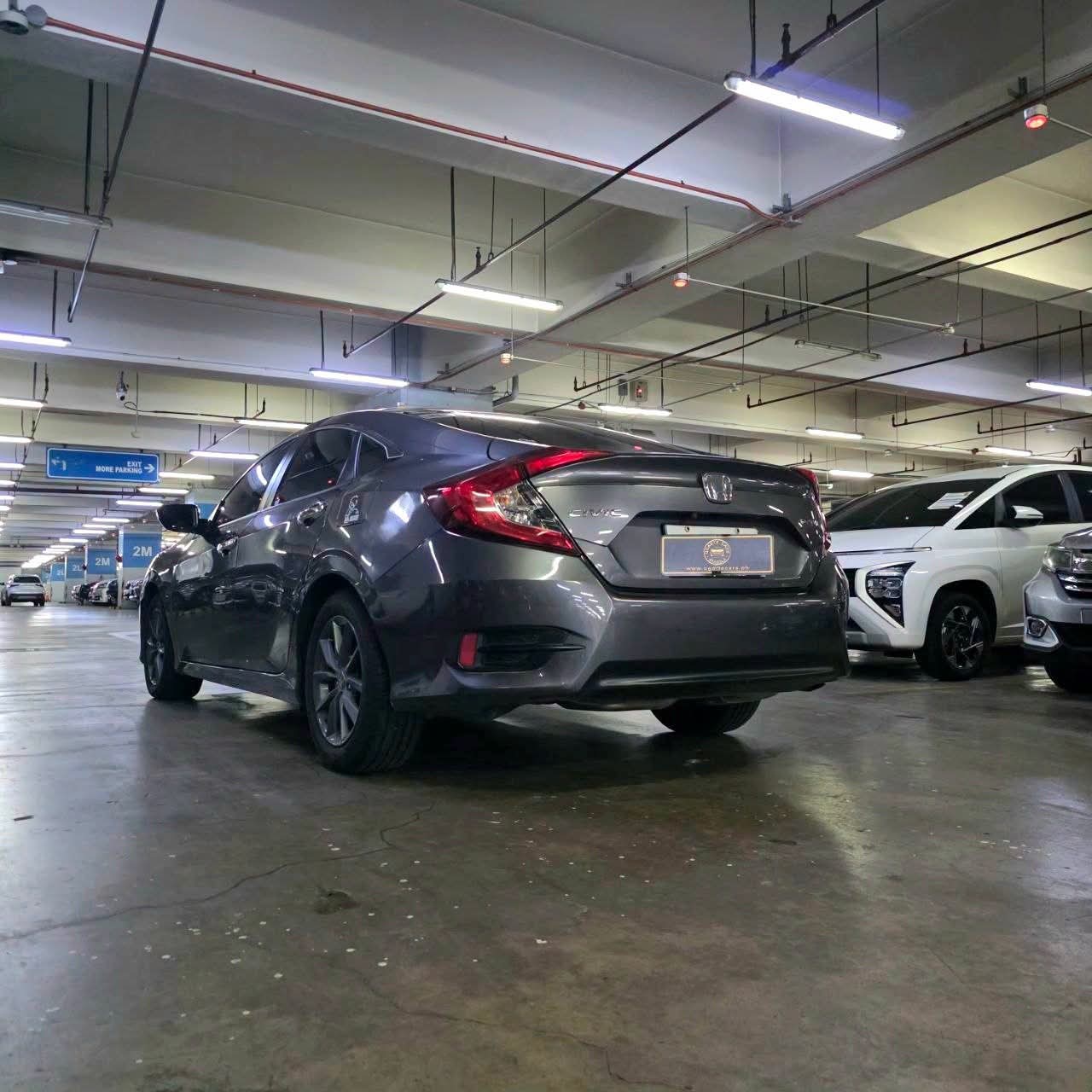 
								2020 Honda Civic 1.8L E i-VTEC AT full									