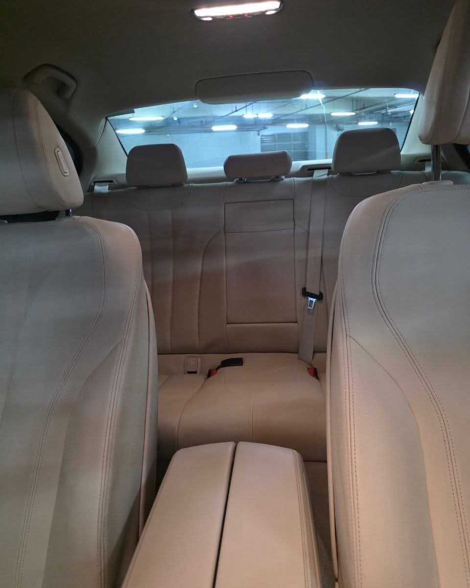 
								2018 BMW 520D 2.0L DSL AT full									