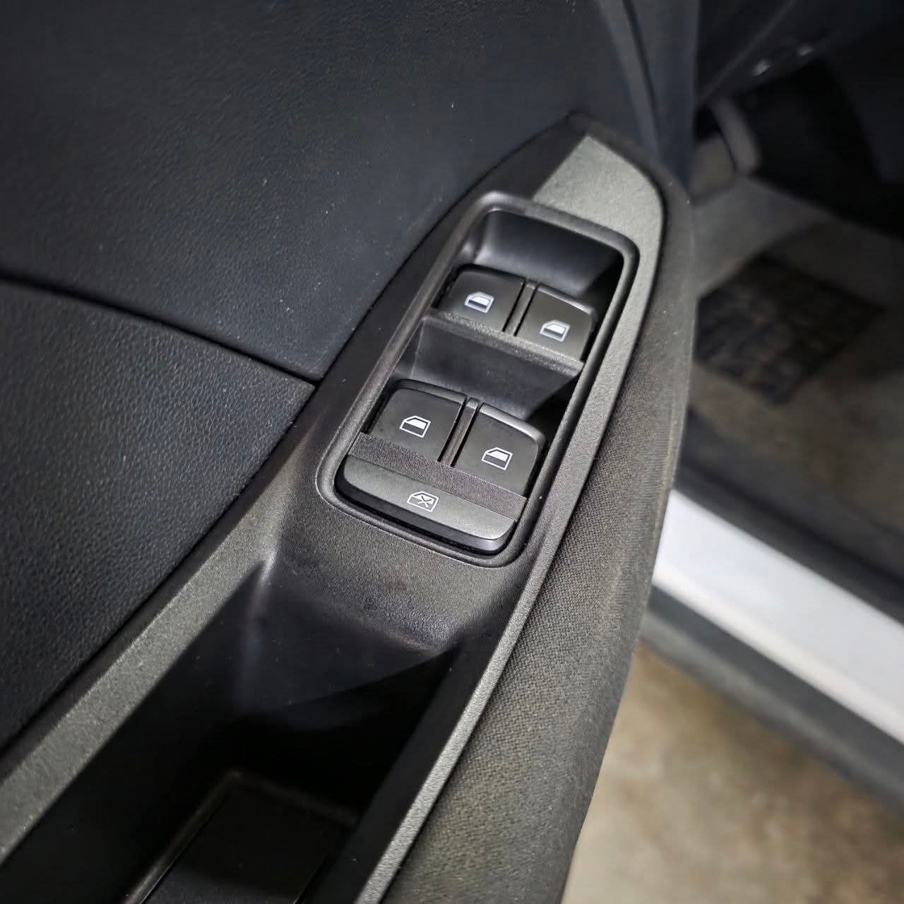 
								2019 MG ZS Style 1.5L AT full									