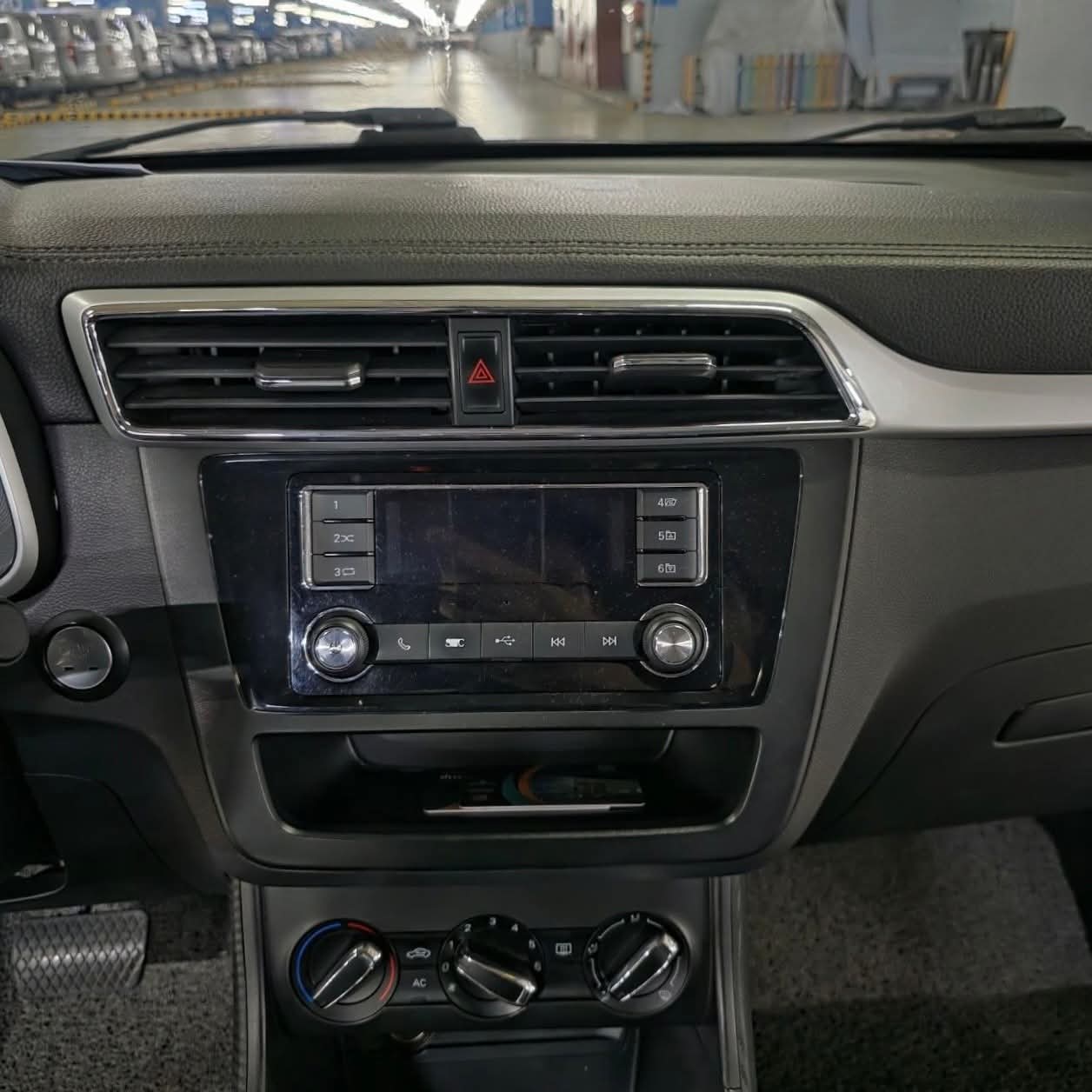 
								2019 MG ZS Style 1.5L AT full									