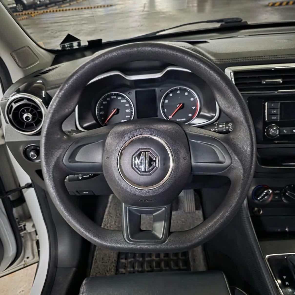 
								2019 MG ZS Style 1.5L AT full									