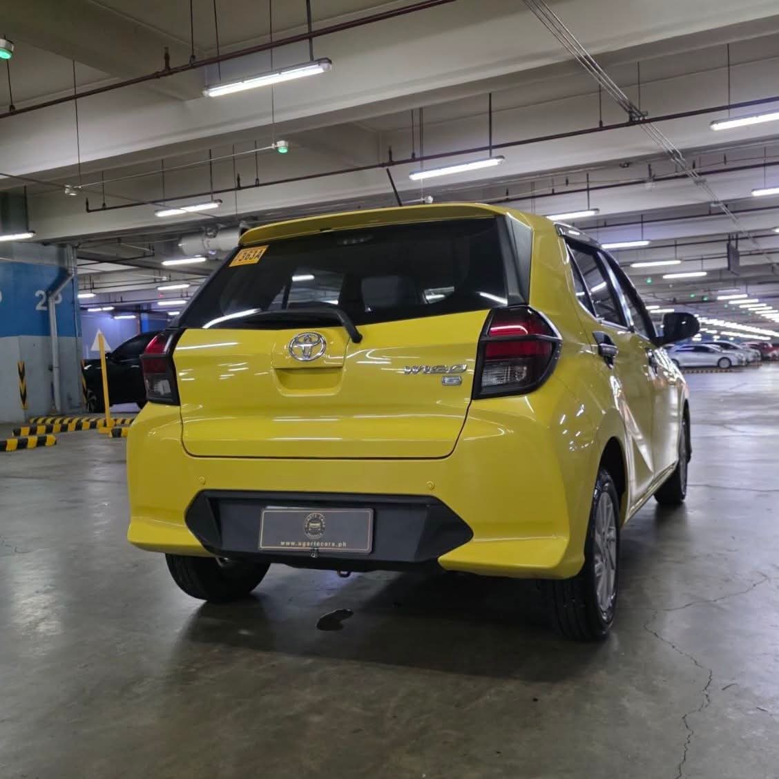 
								2024 Toyota Wigo G 1.0L AT full									