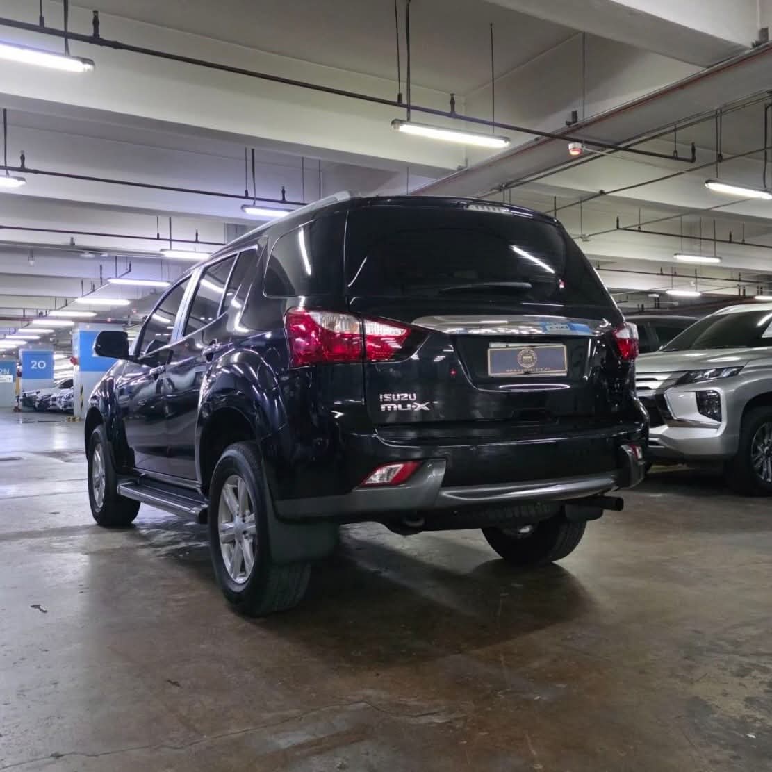 
								2016 Isuzu MUX 2.5L LS-A DSL AT full									