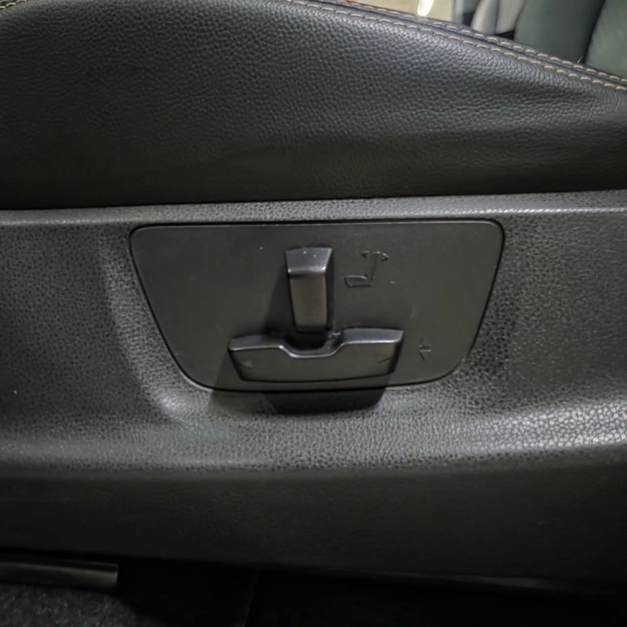 
								2016 Isuzu MUX 2.5L LS-A DSL AT full									