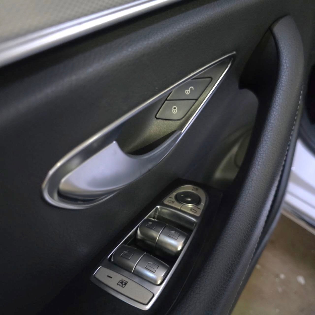 
								2016 Mercedes-Benz E200 Avantgarde 2.0 Gas AT full									