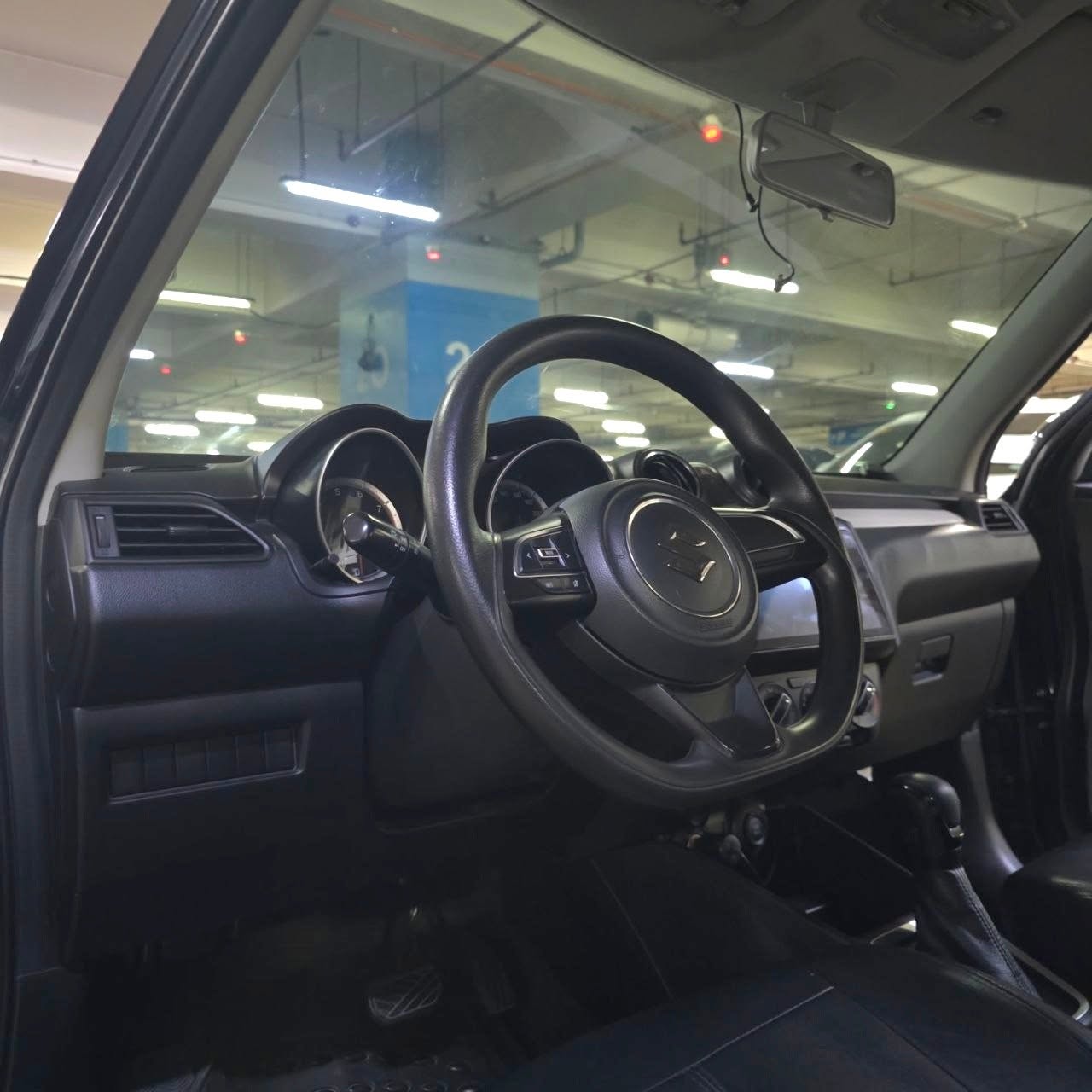 
								2020 Suzuki Swift GL 1.2L HB Gas AT full									
