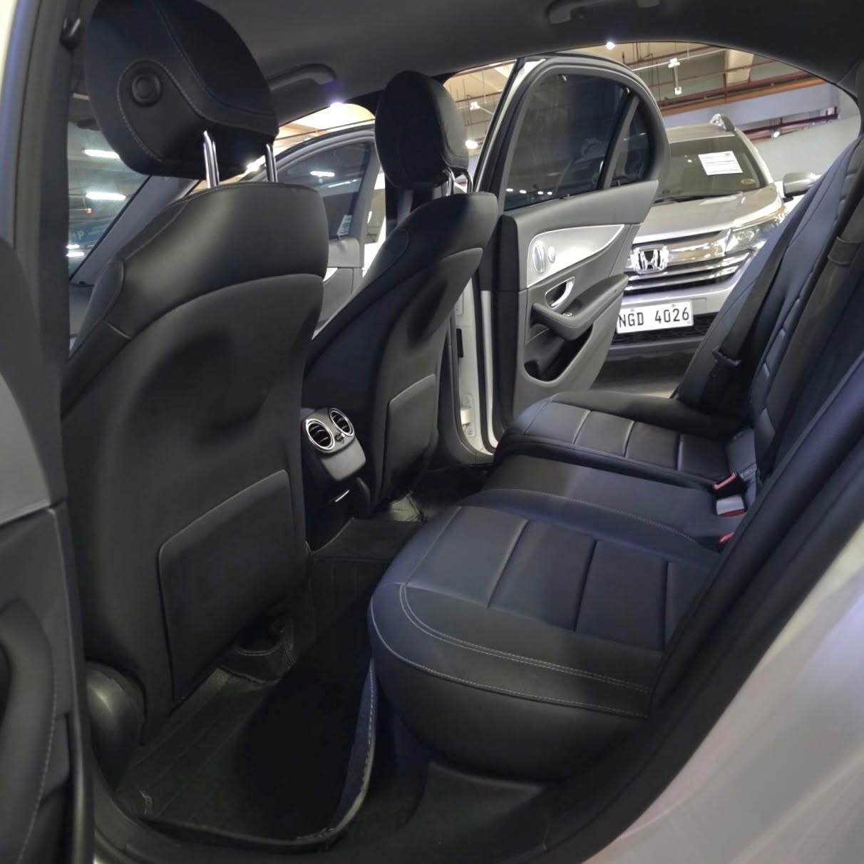 
								2016 Mercedes-Benz E200 Avantgarde 2.0 Gas AT full									
