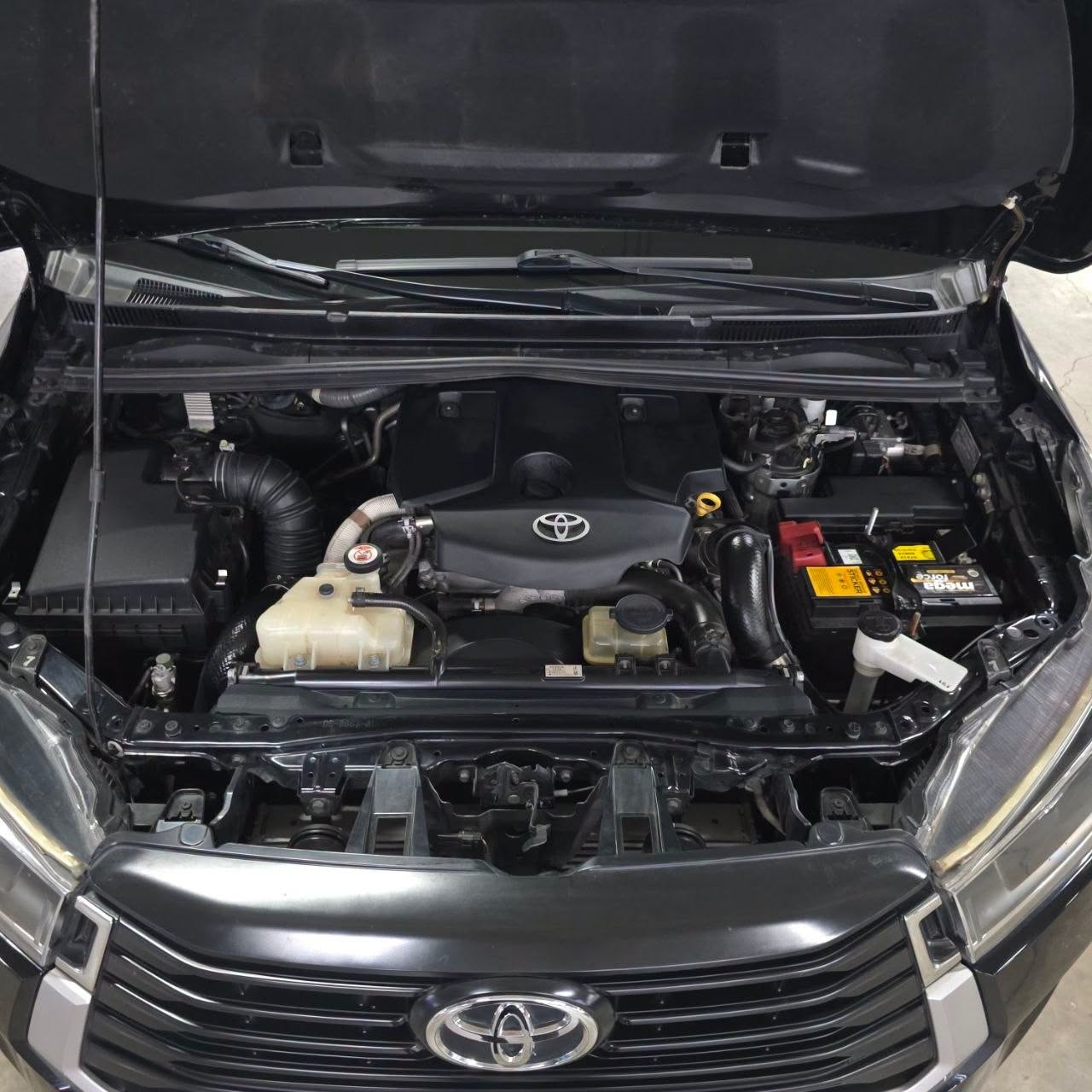 
								2022 Toyota Innova E 4×2 2.8L DSL AT full									