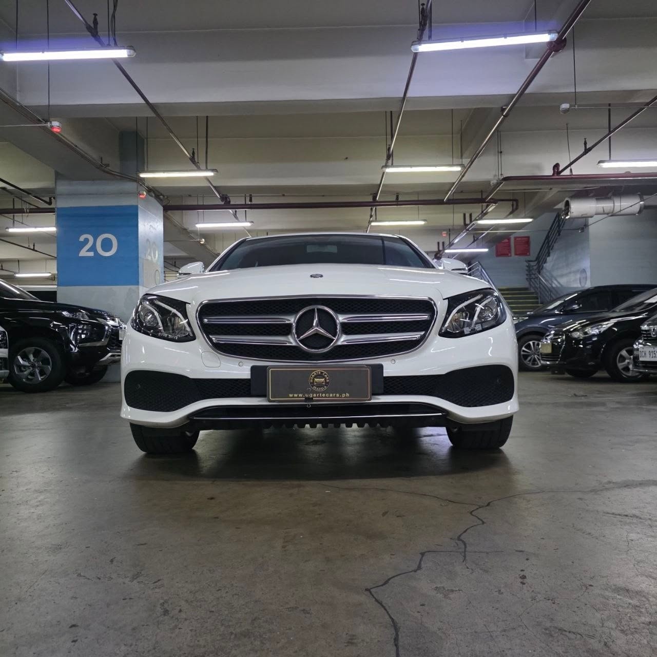
								2016 Mercedes-Benz E200 Avantgarde 2.0 Gas AT full									