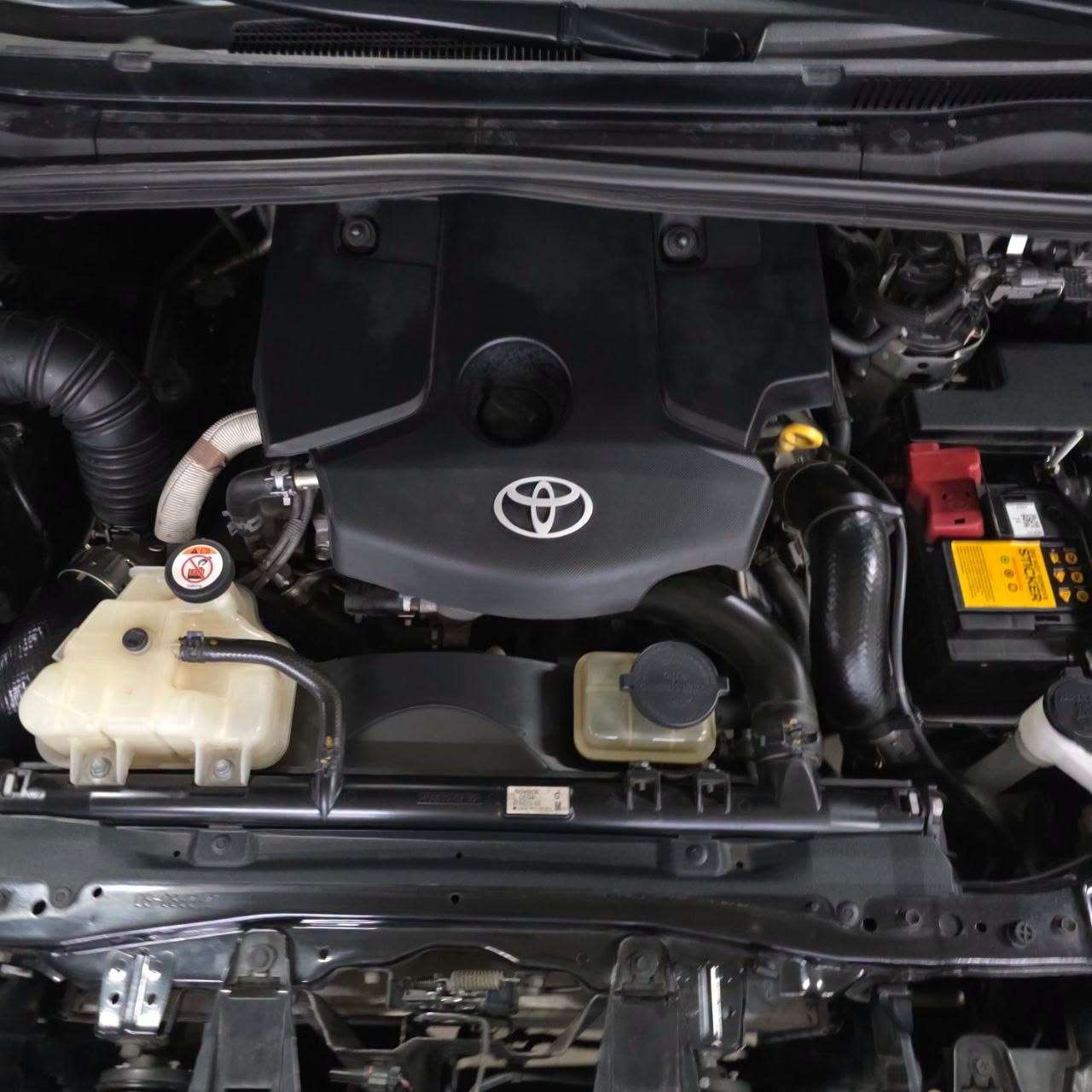 
								2022 Toyota Innova E 4×2 2.8L DSL AT full									