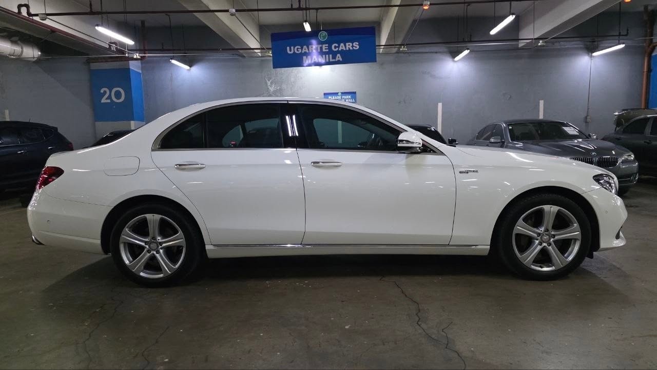 
								2016 Mercedes-Benz E200 Avantgarde 2.0 Gas AT full									