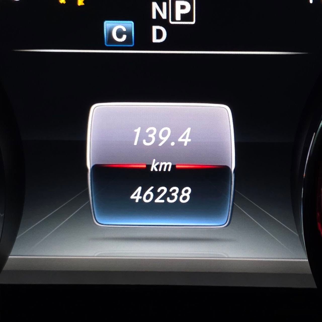 
								2016 Mercedes-Benz E200 Avantgarde 2.0 Gas AT full									