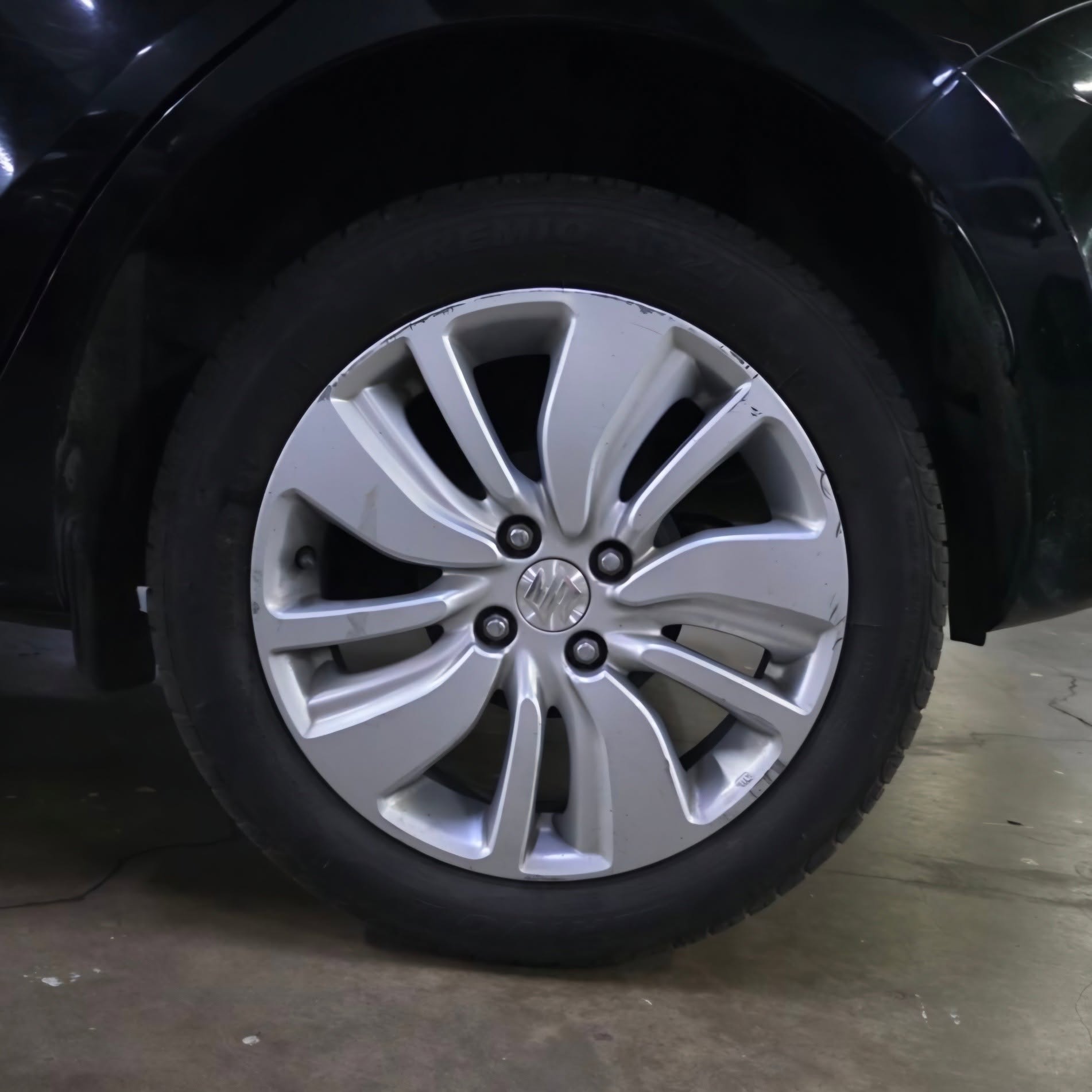 
								2020 Suzuki Swift GL 1.2L HB Gas AT full									
