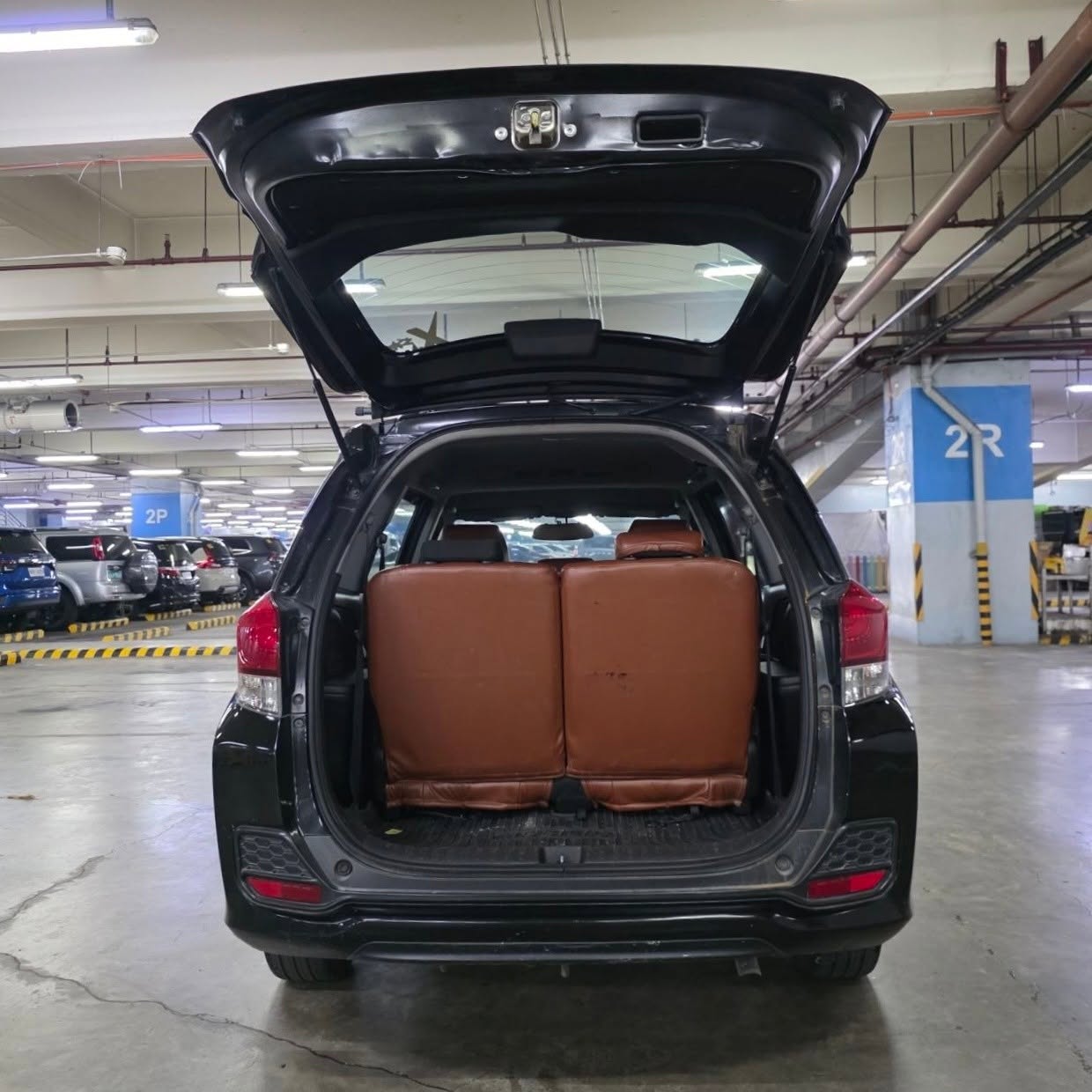 
								2018 Honda Mobilio 1.5L CVT AT full									