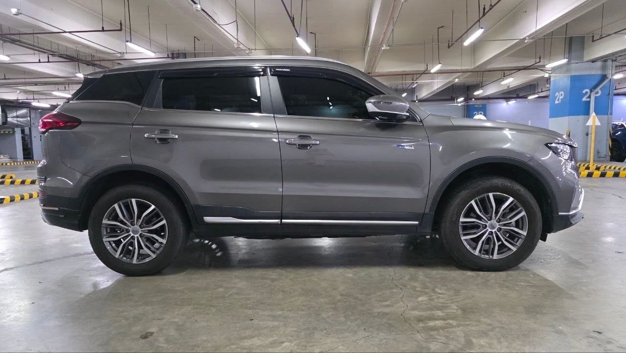 
								2023 Geely Azkarra Luxury 1.5L 4WD Hybrid AT full									