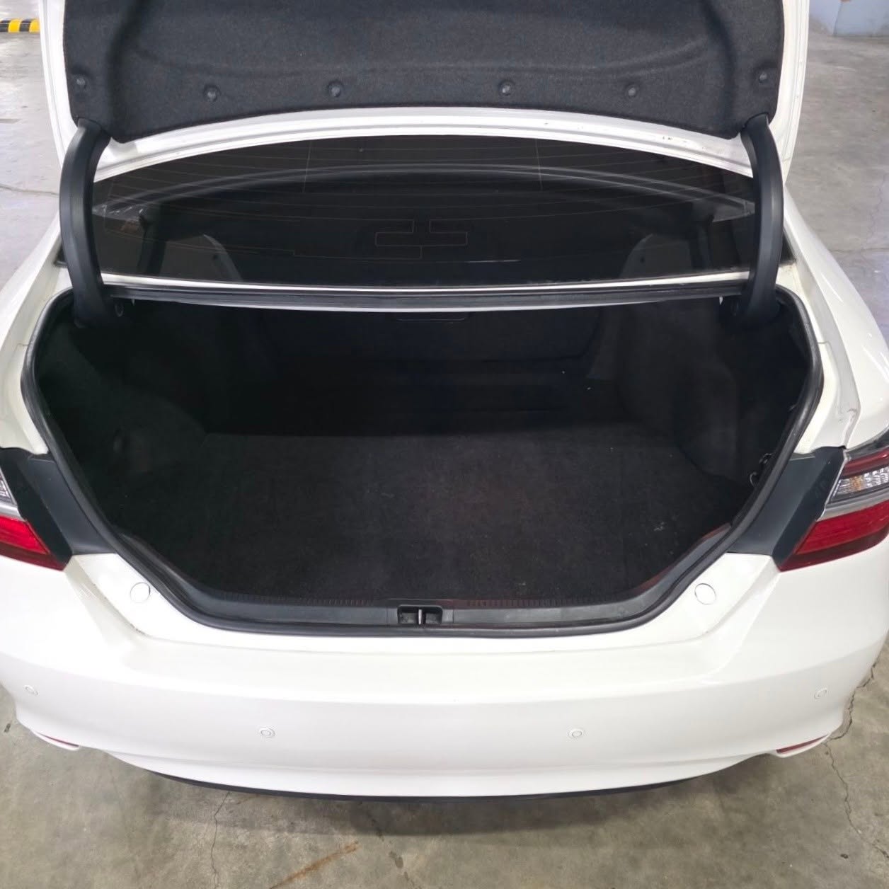 
								2016 Toyota Camry 2.5L G AT full									