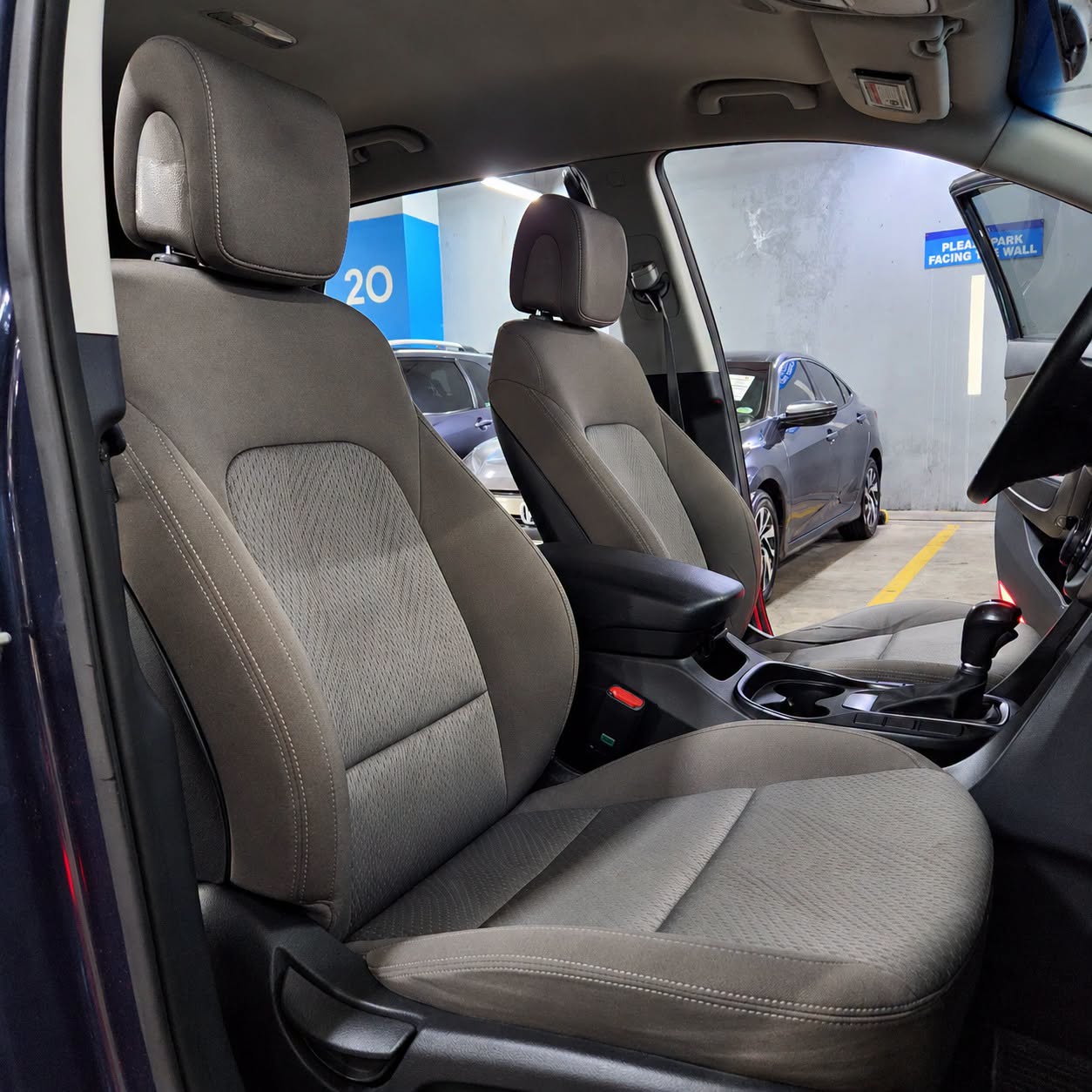 
								2015 Hyundai Santa Fe 2.2L DSL AT full									