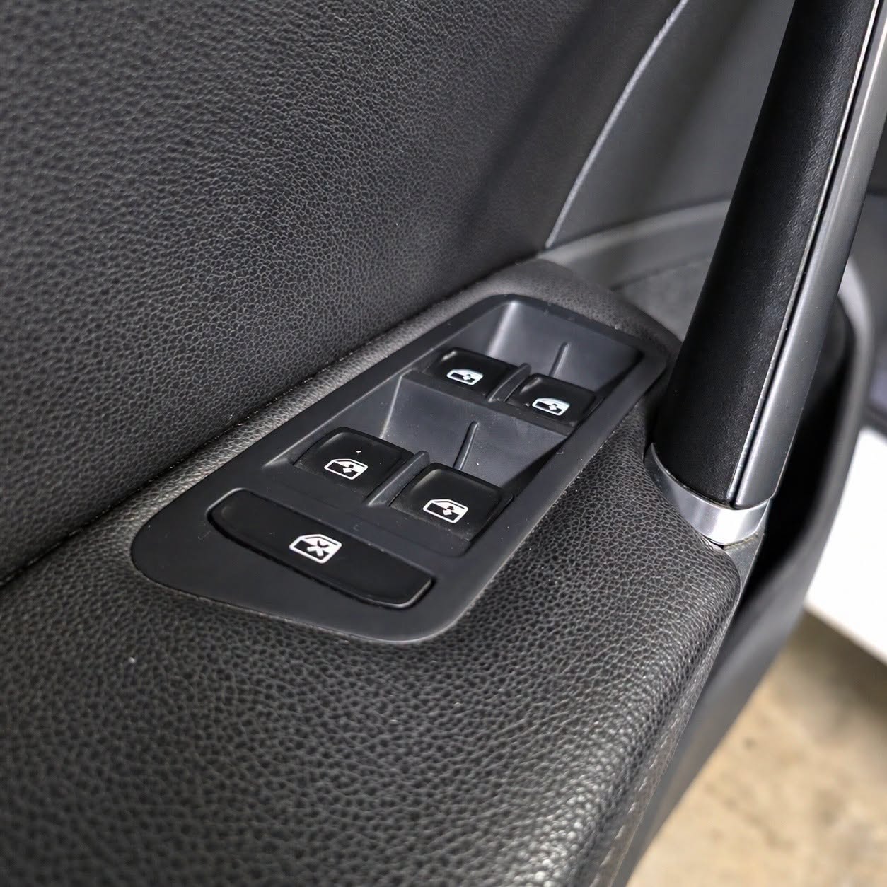 
								2018 Volkswagen Golf GTS 2.0L TDI DSL AT full									