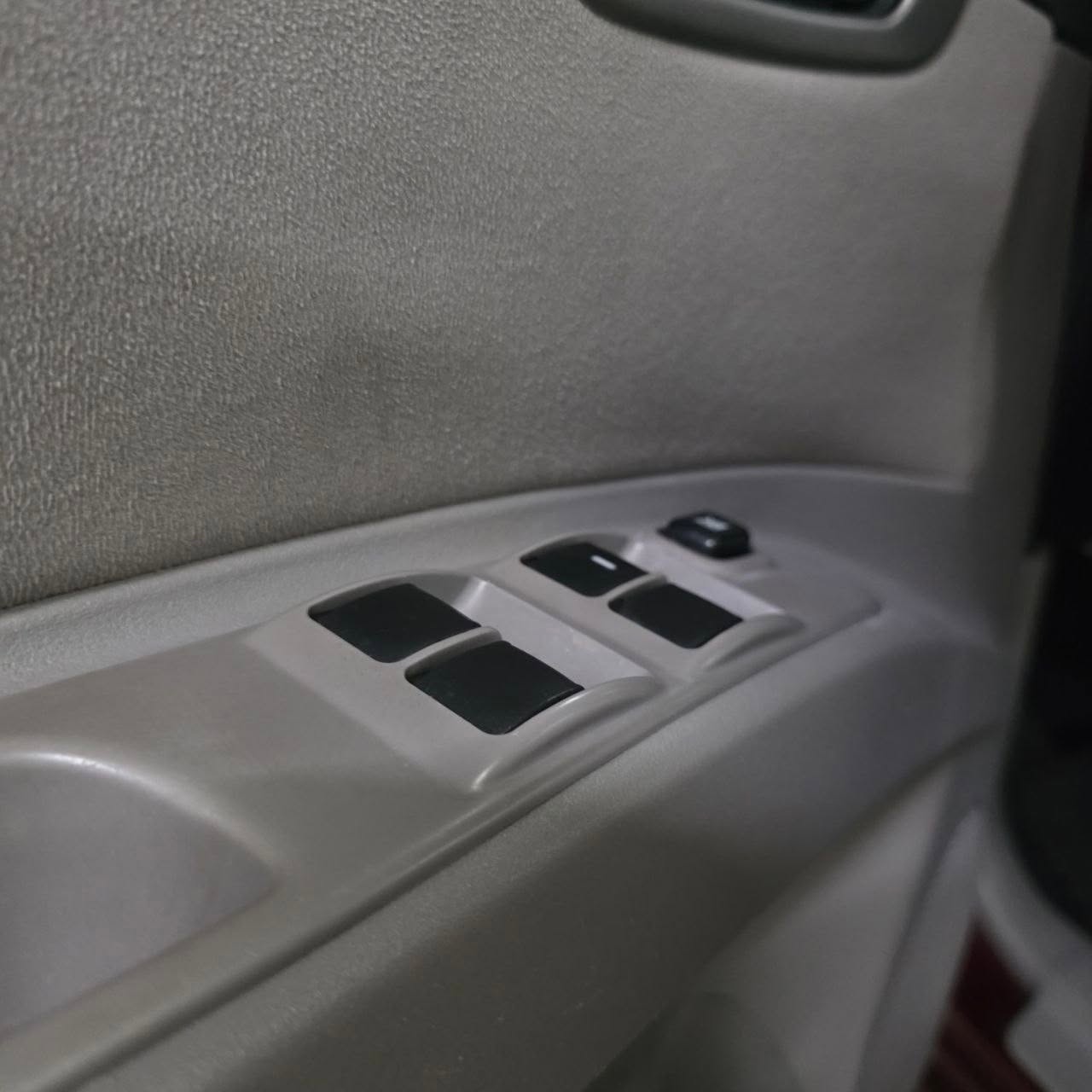 
								2015 Mitsubishi Montero GLX DSL AT full									