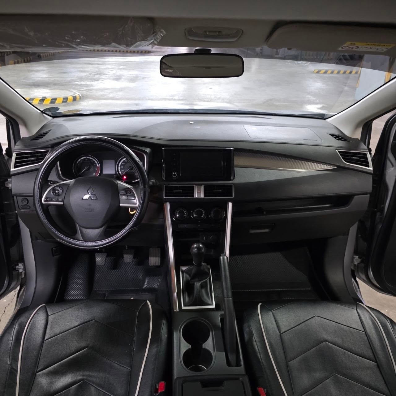 
								2025 Mitsubishi Xpander 1.5L GLX MT full									