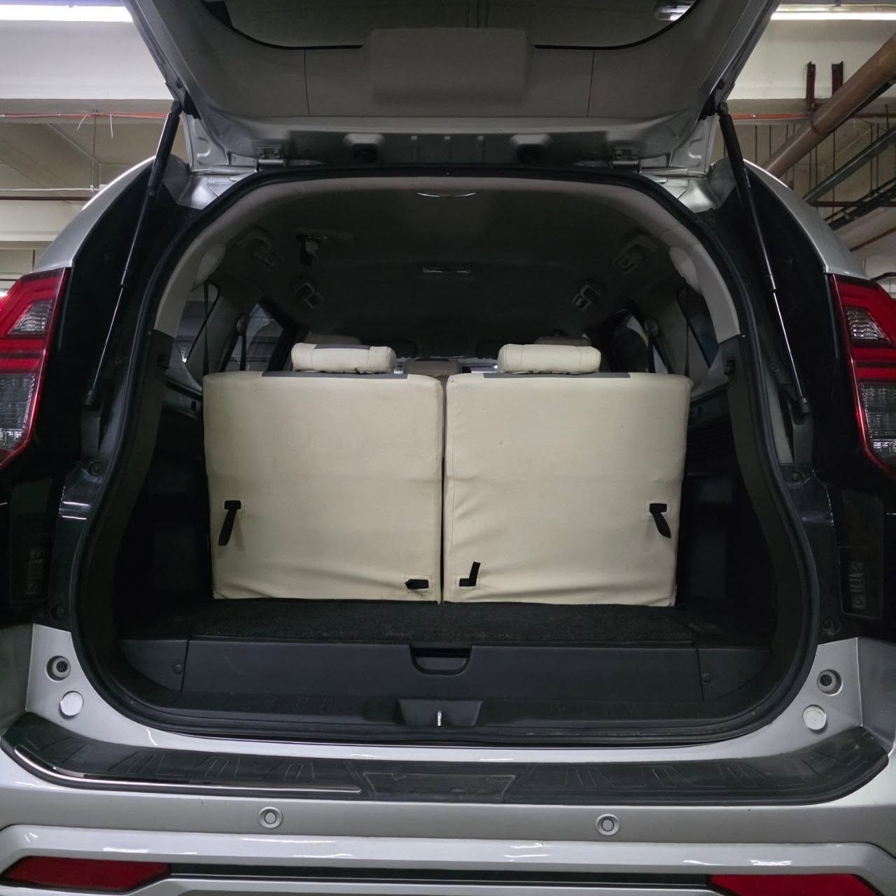 
								2023 Mitsubishi Montero Sport GLX 4X2 2.4L DSL MT full									