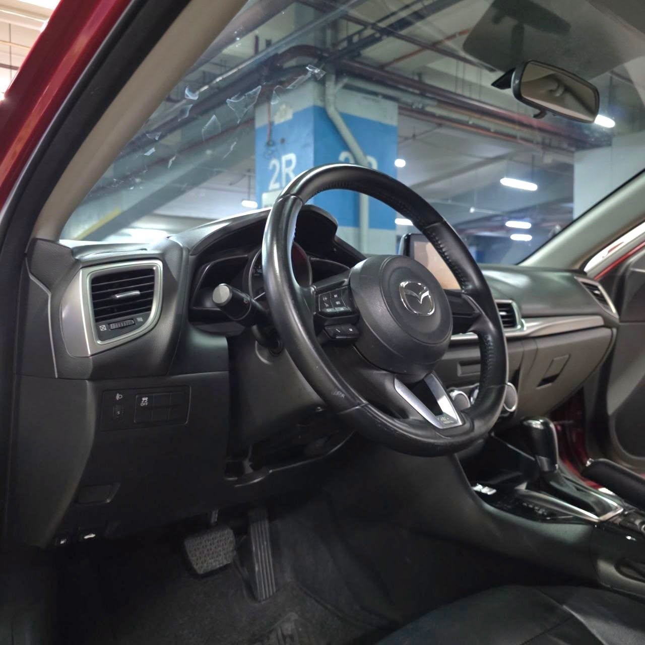 
								2019 Mazda 3 Skyactiv G Hatchback AT full									