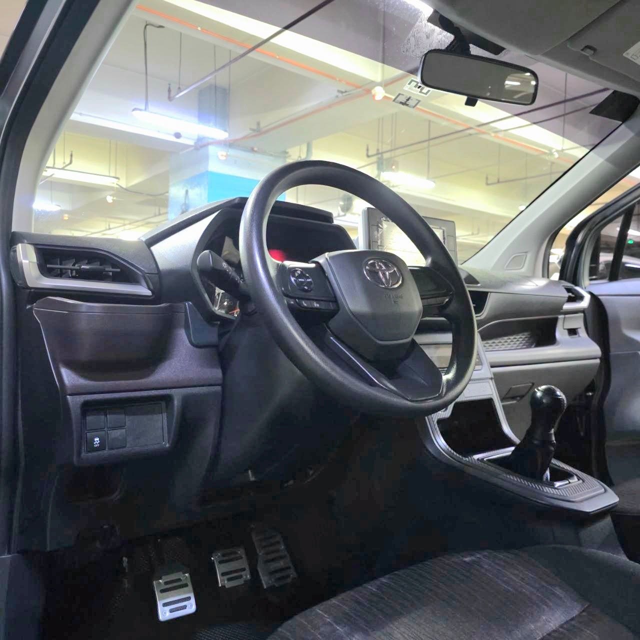 
								2022 Toyota Avanza 1.3L E Gas MT full									