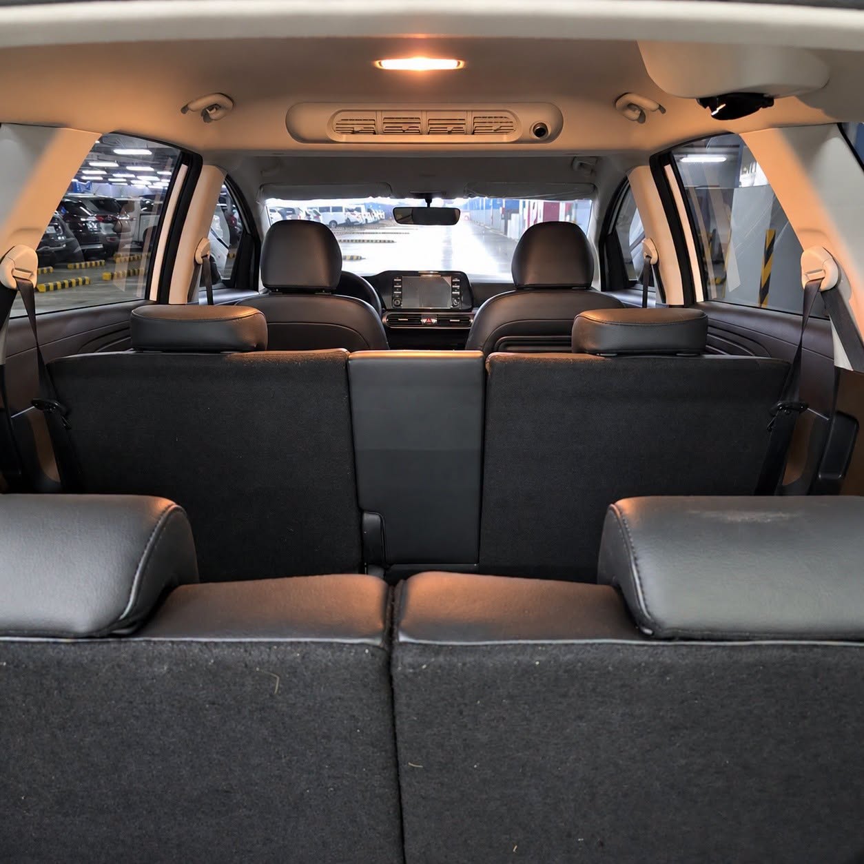 
								2025 Hyundai Stargazer 1.5L GLS IVT AT full									