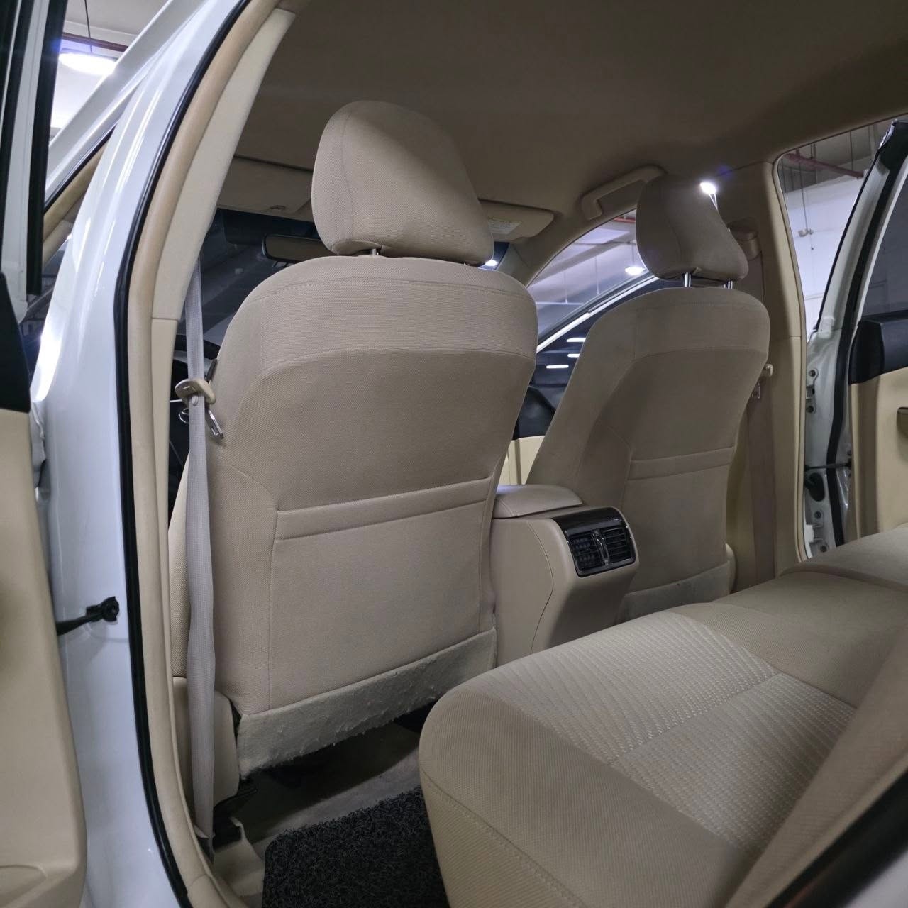 
								2016 Toyota Camry 2.5L G AT full									