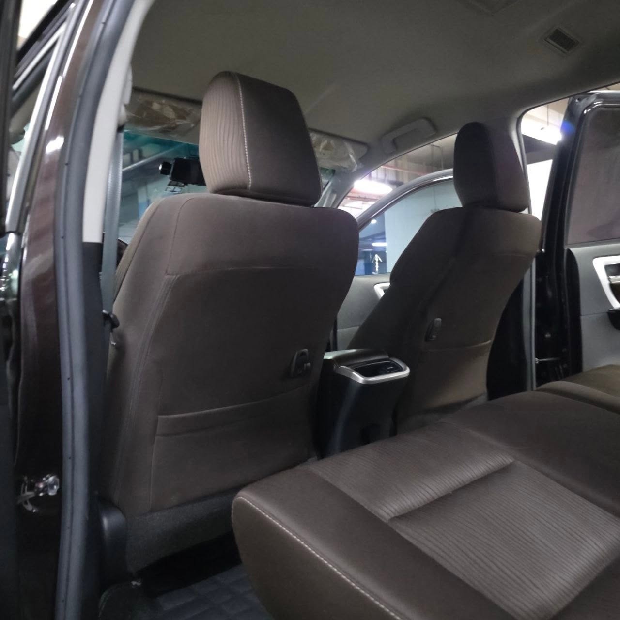 
								2020 Toyota Fortuner 2.4L G DSL AT full									