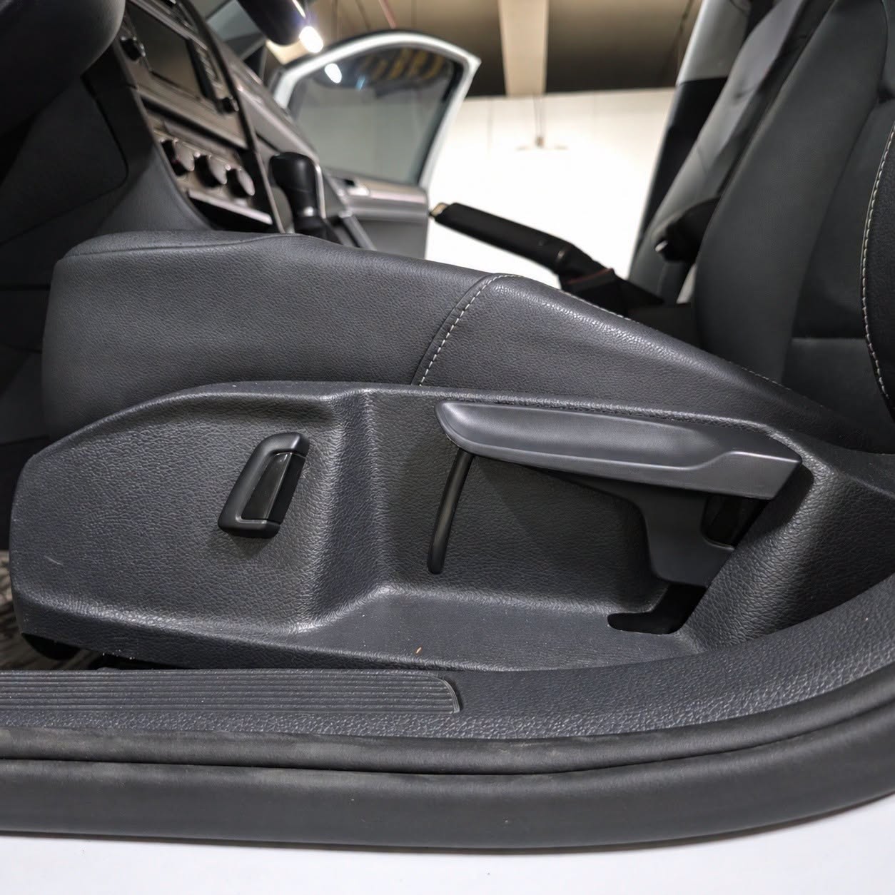 
								2018 Volkswagen Golf GTS 2.0L TDI DSL AT full									