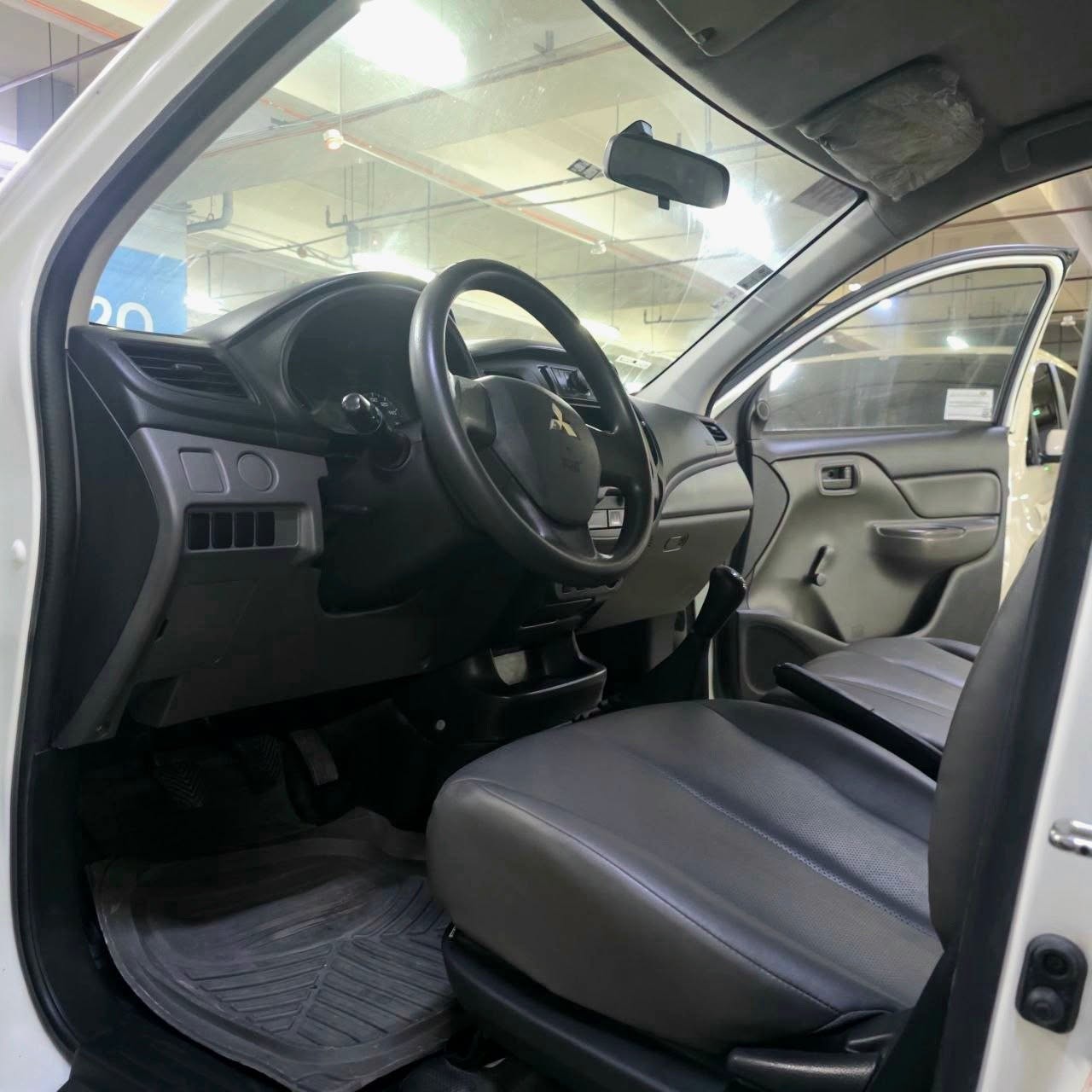 
								2016 Mitsubishi L200 Cab and Chassis 2.5L DSL MT full									