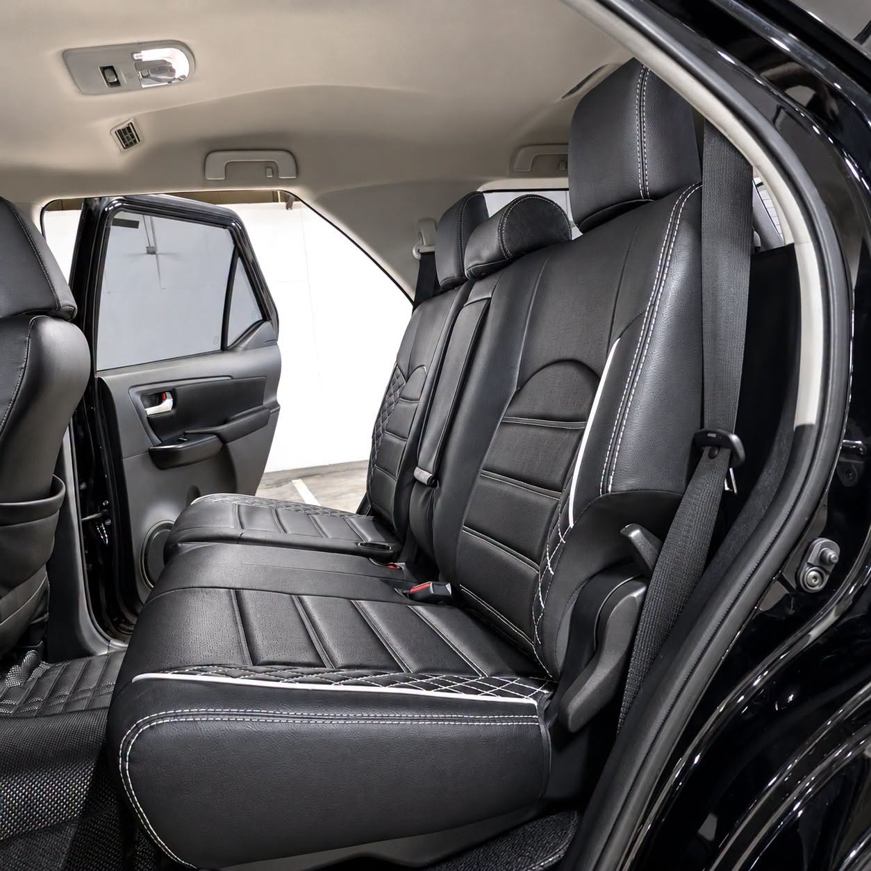 
								2024 Toyota Fortuner G 2.4L DSL AT full									