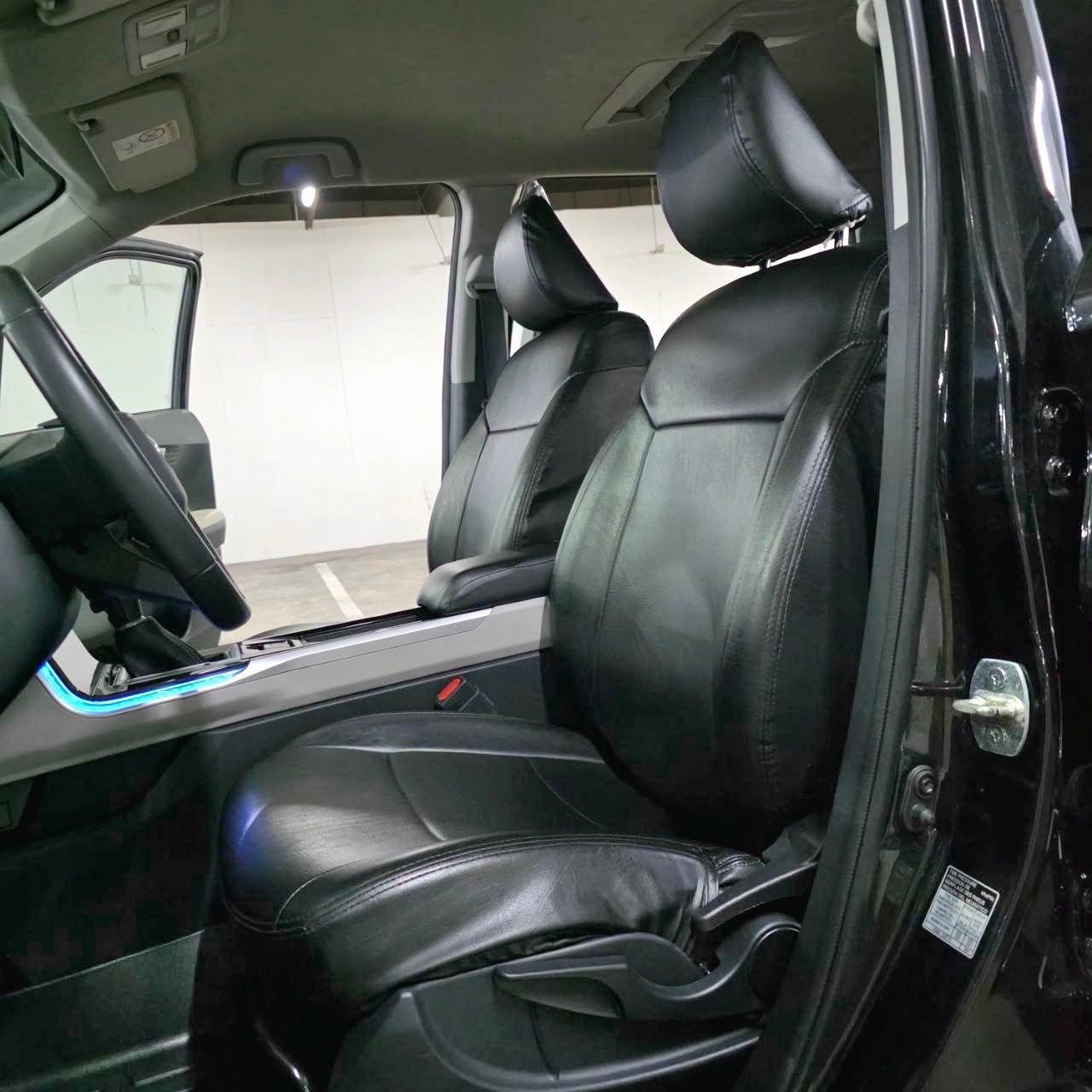 
								2024 Toyota Veloz 1.5 E AT full									