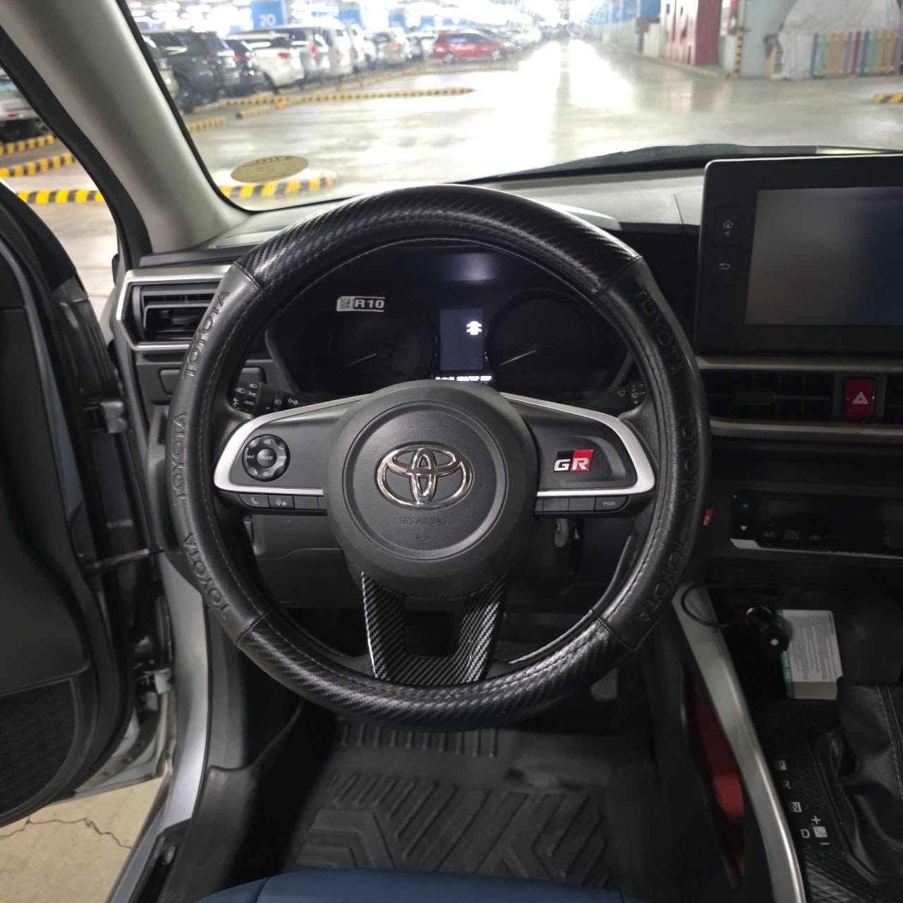 
								2023 Toyota Raize 1.2L E CVT AT full									