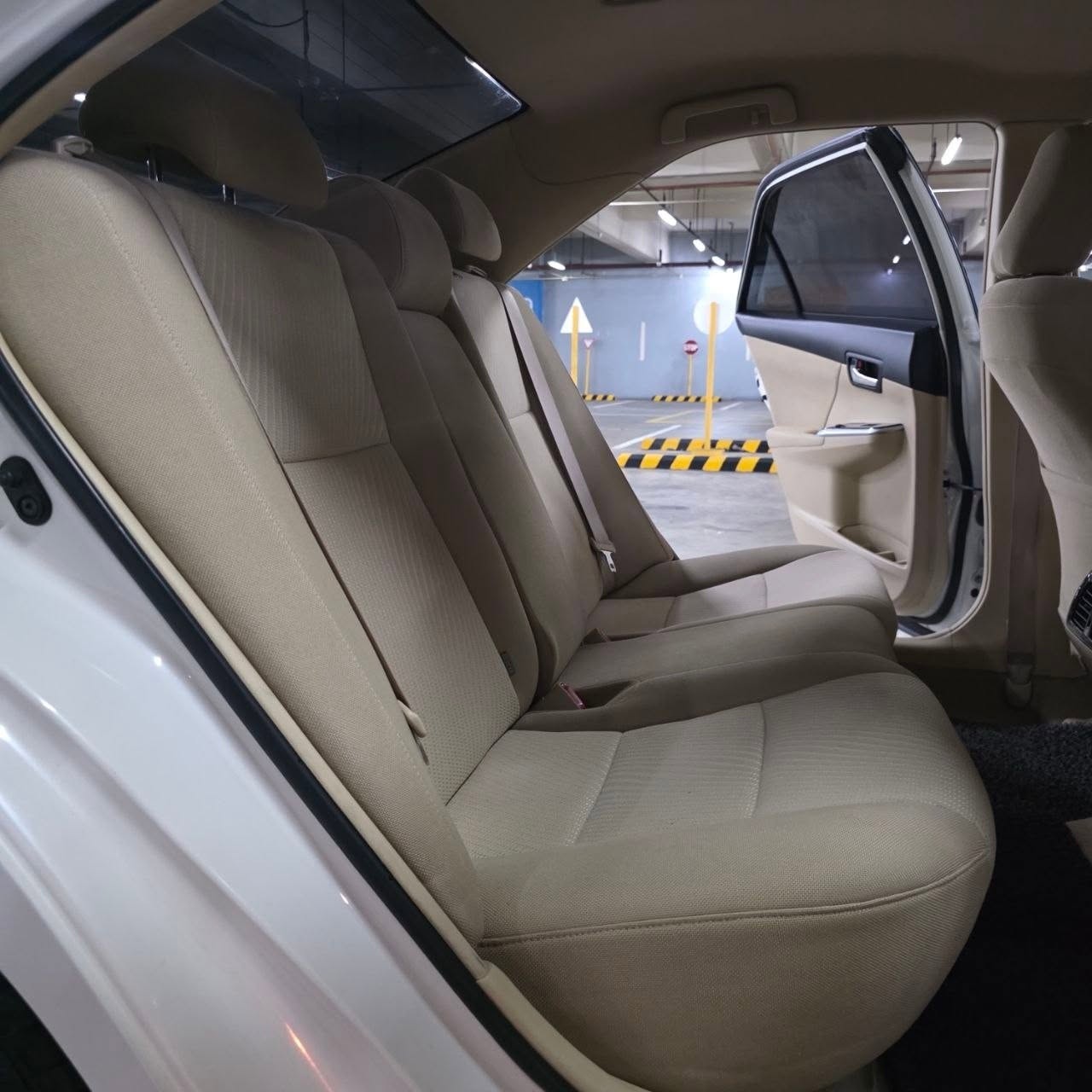 
								2016 Toyota Camry 2.5L G AT full									