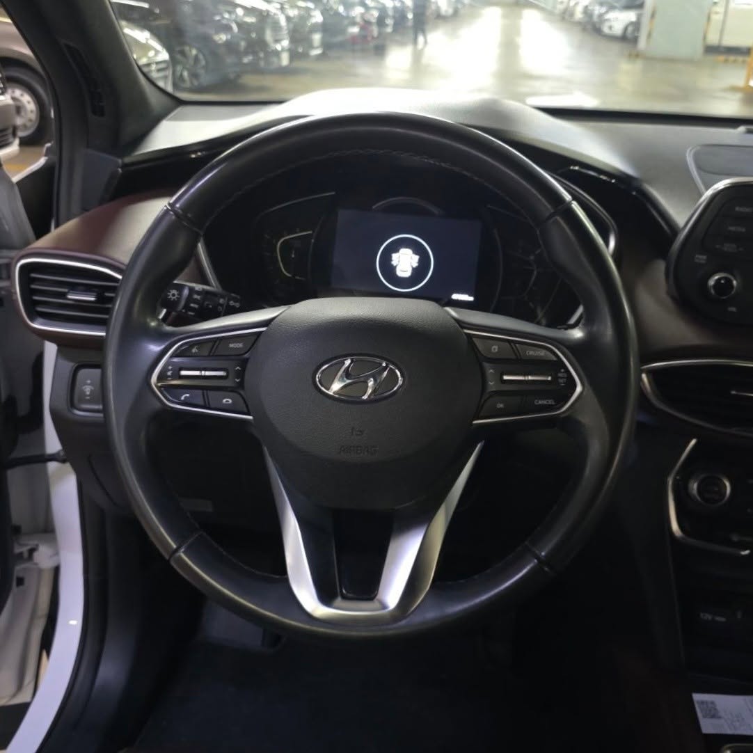 
								2019 Hyundai Santa Fe 2.2L DSL AT full									