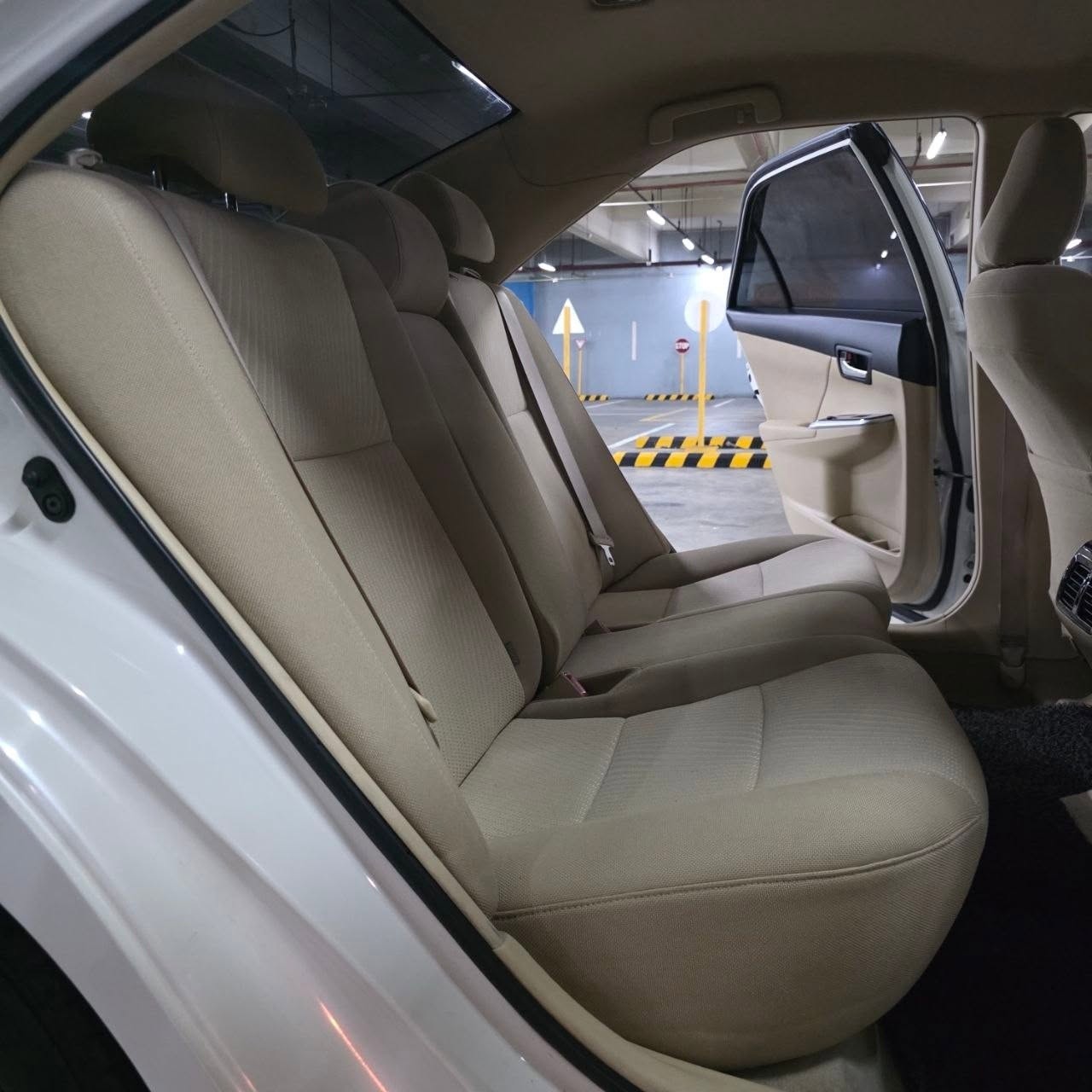 
								2016 Toyota Camry 2.5L G AT full									