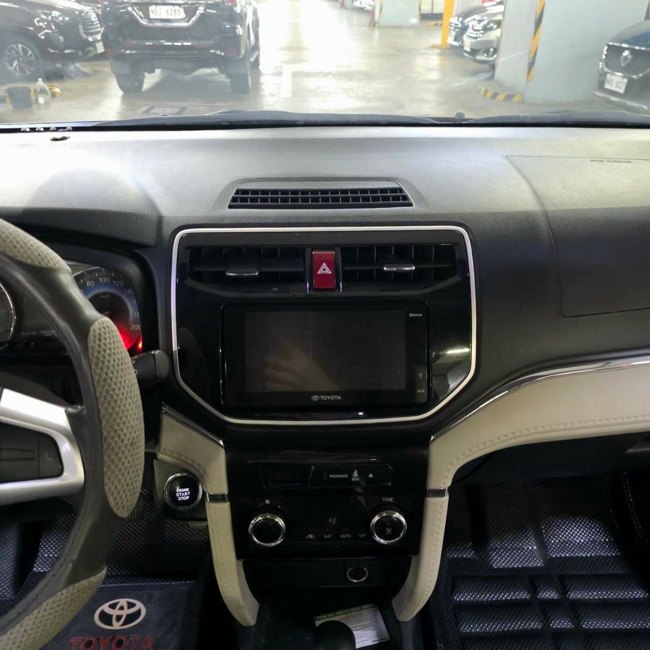 
								2022 Toyota Rush 1.5 G CVT AT full									