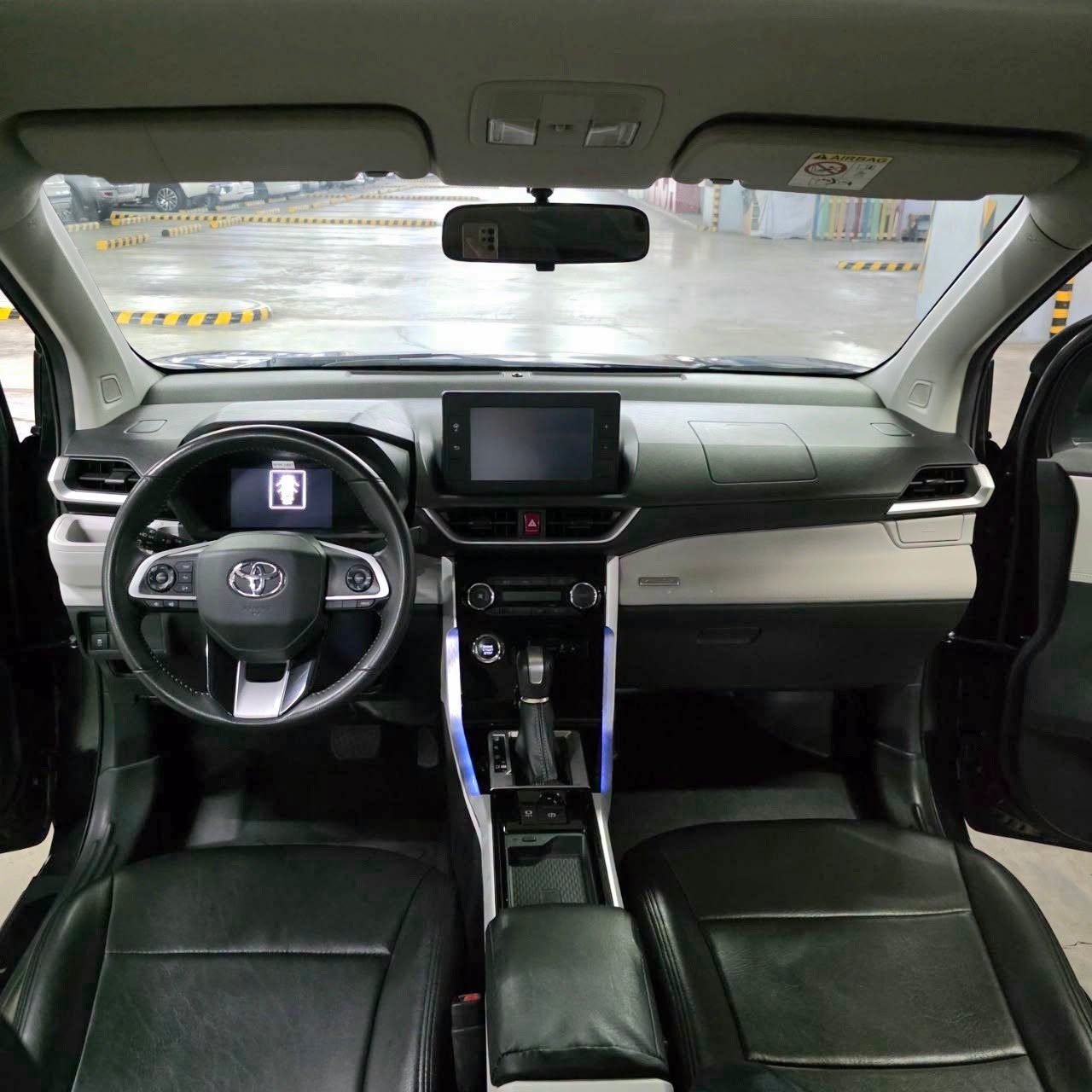 
								2024 Toyota Veloz 1.5 E AT full									