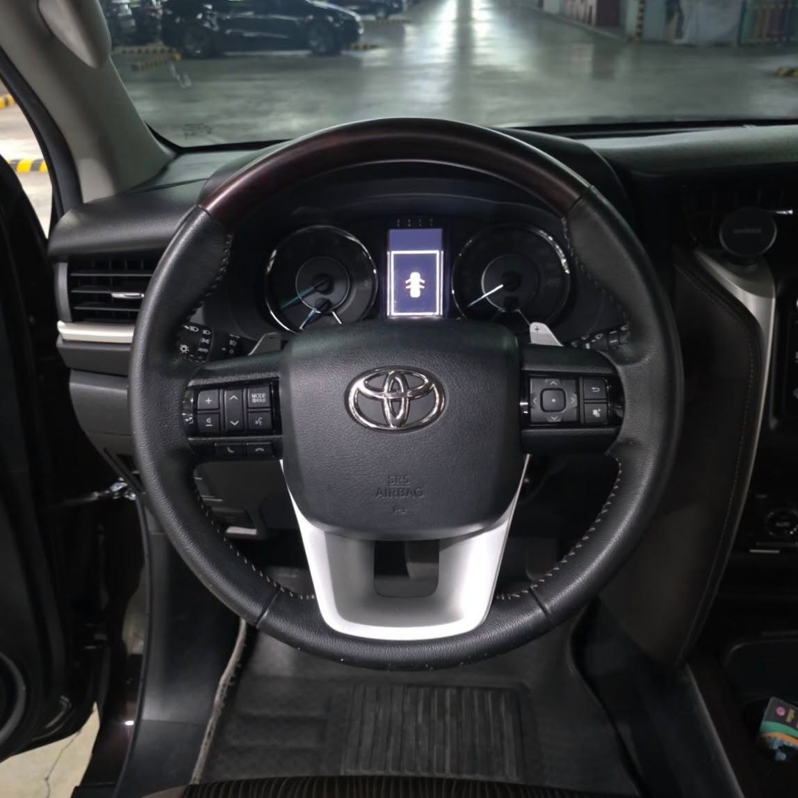 
								2020 Toyota Fortuner 2.4L G DSL AT full									
