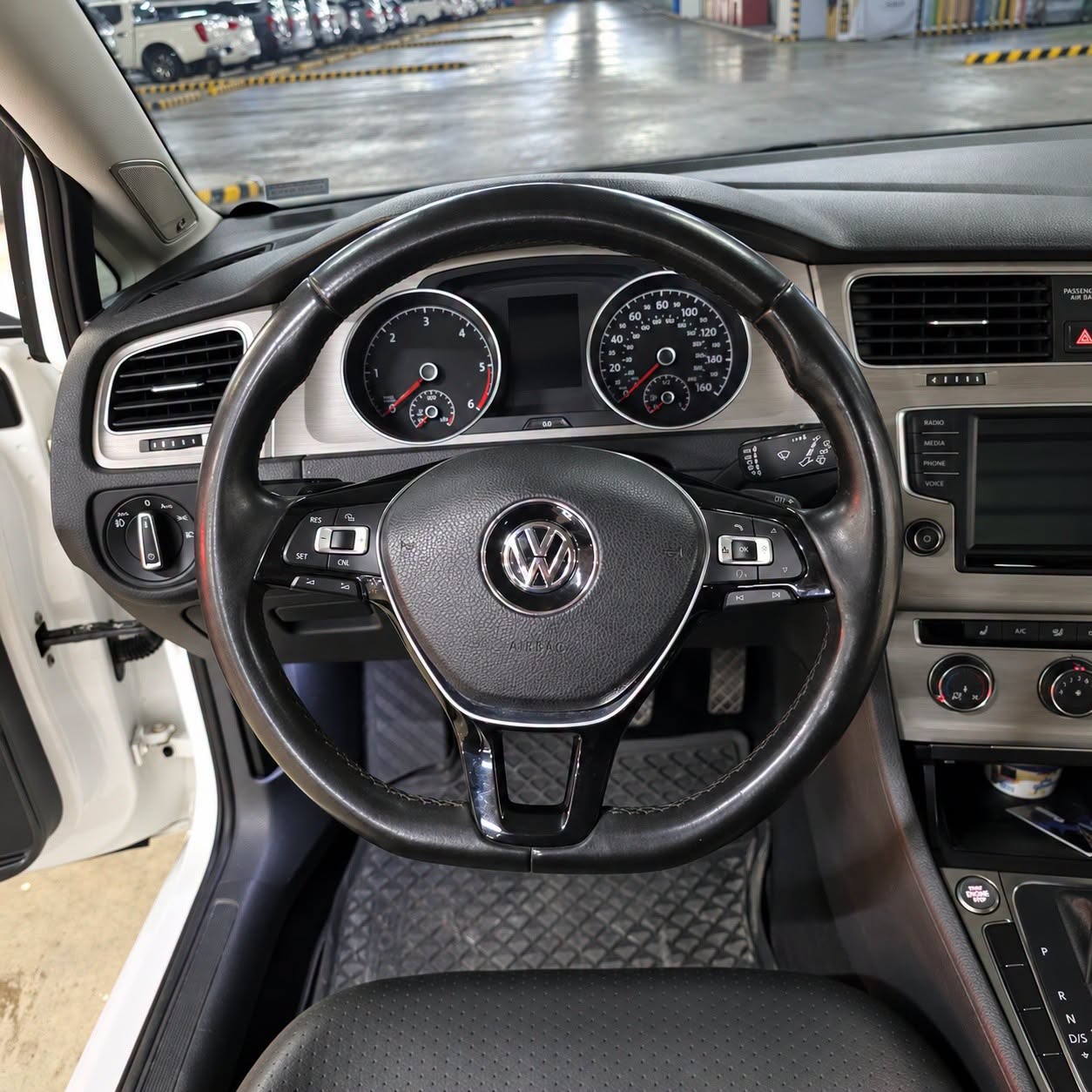 
								2018 Volkswagen Golf GTS 2.0L TDI DSL AT full									