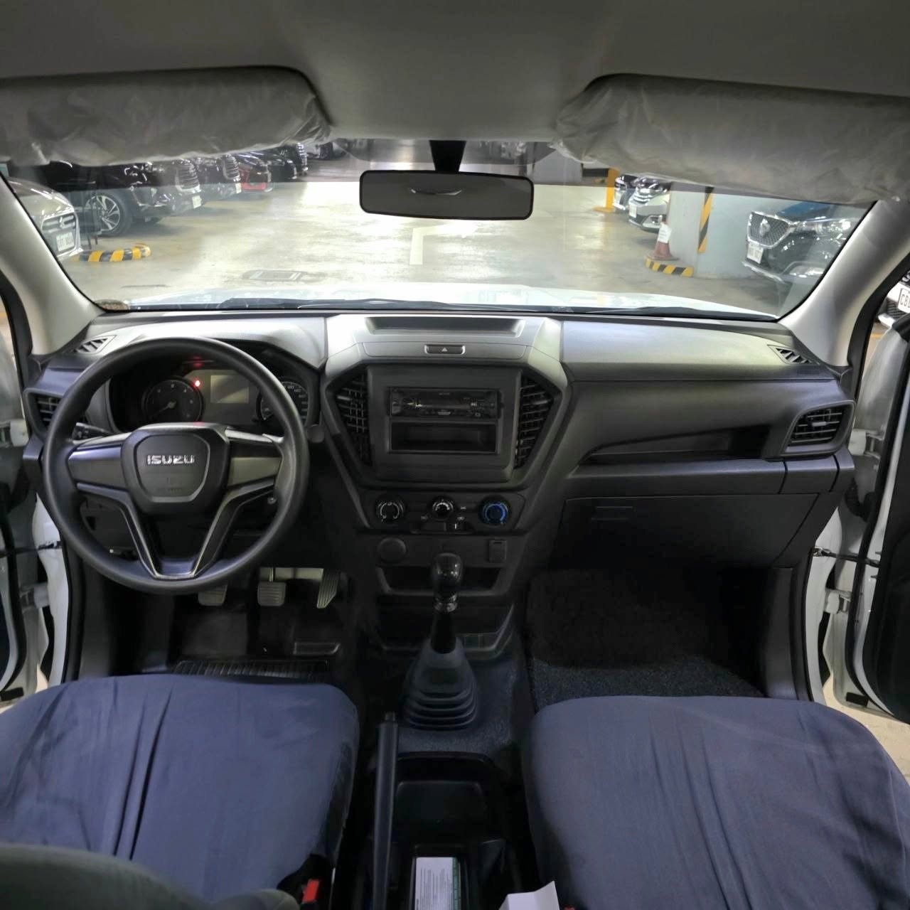 
								2024 Isuzu Dmax RZ4E 4X2 LT 1.9 DSL MT full									