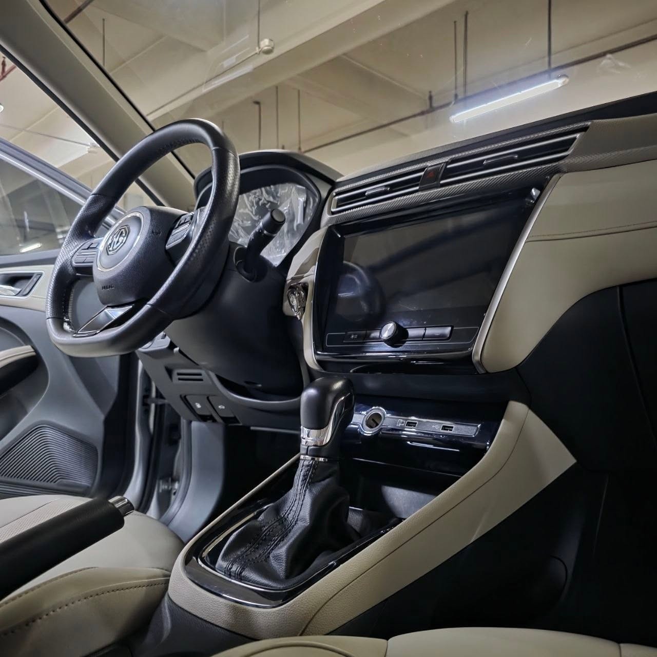 
								2022 MG 5 Style 1.5L CVT AT full									
