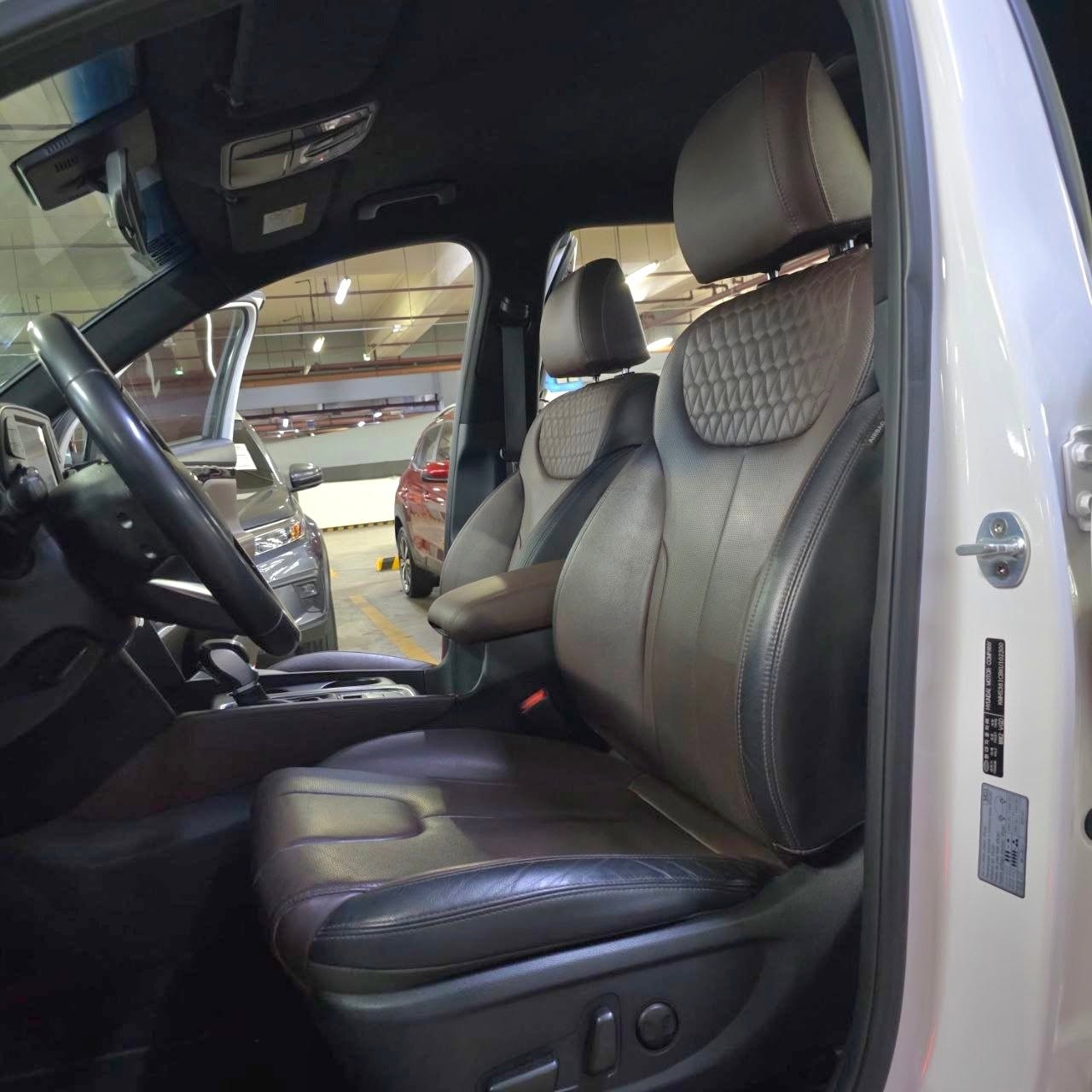 
								2019 Hyundai Santa Fe 2.2L DSL AT full									